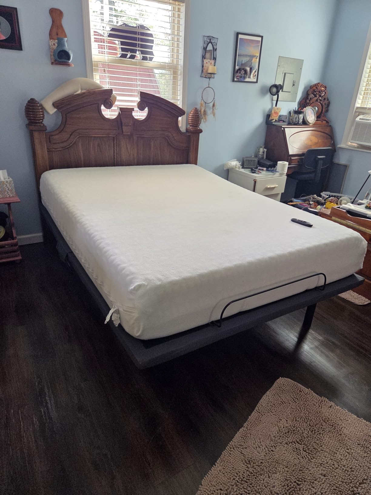 AMADA HOMEFURNISHING Adjustable Bed Frame, Split King Adjustable Bed Base with 4 USB Ports & Under-Bed Nightlight, Head & Foot Incline, Electric Bed Frame with 4 Height Options customer photo 2