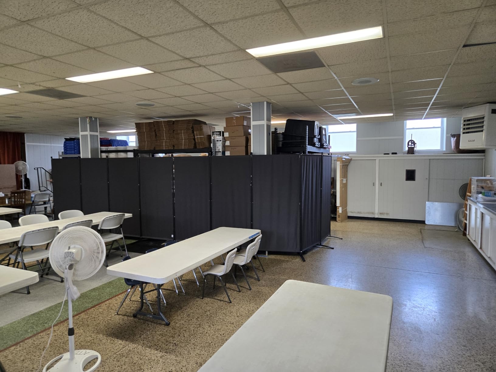 VEVOR Room Divider, 4 Panel Room Divider, 136