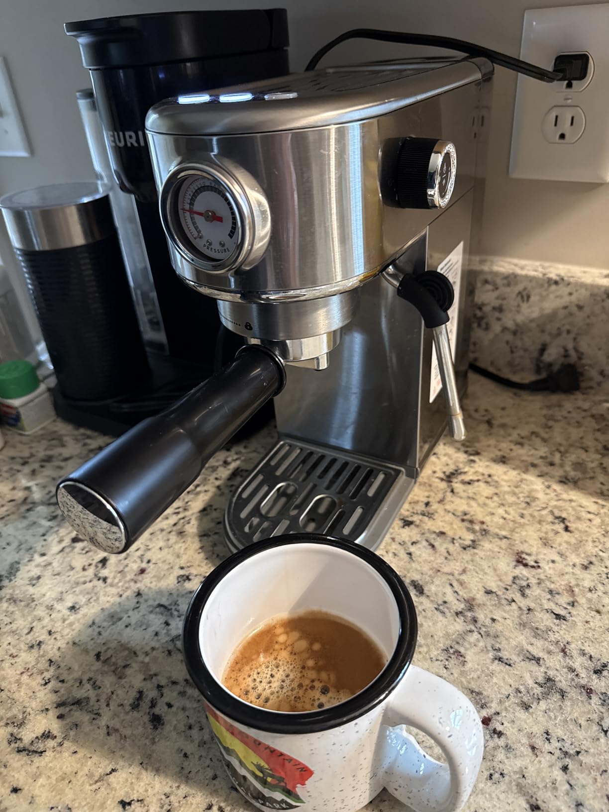 atatix Espresso Machine with Milk Frother, 20 Bar Pressure Espresso Maker customer photo 1