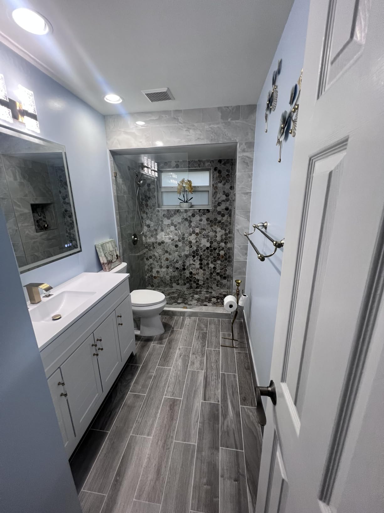 Koonmi 36x30 LED Bathroom Mirror with Light, Anti-Fog, 3 Colors | Backlit + Front Lit, Dimmable Brightness, Shatterproof HD Distortion-Free Tempered Glass, Hardware Included customer photo 1