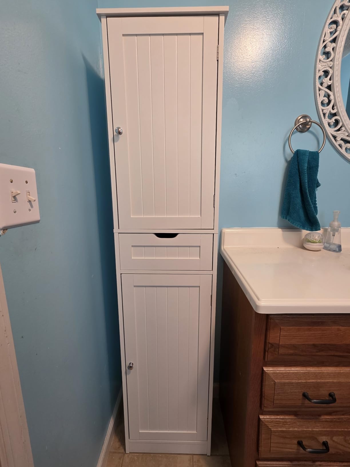 Farmhouse Corner Cabinet, 70