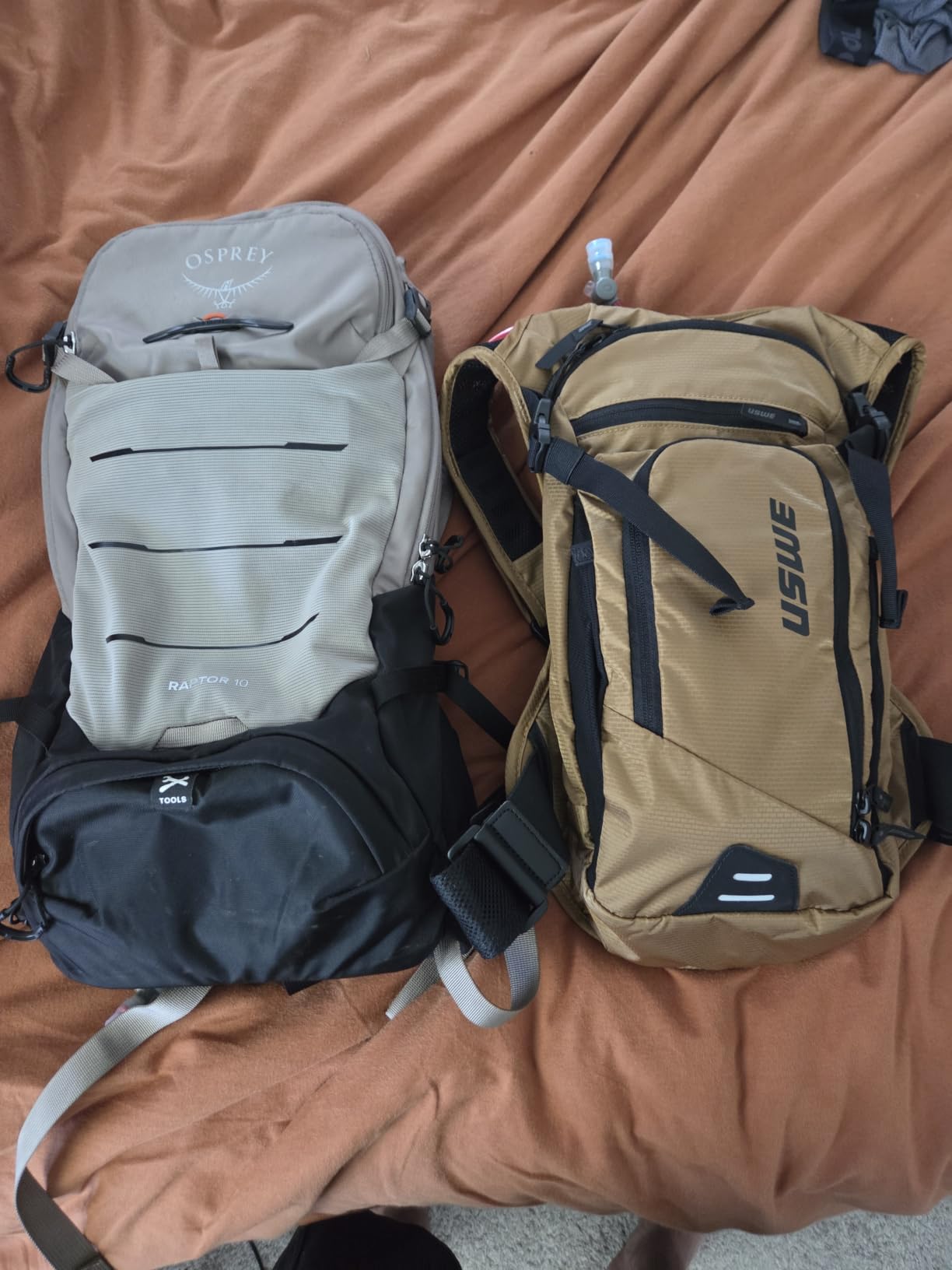 Osprey Raptor 10L Men's Mountain Biking Backpack with Hydraulics Reservoir, Pediment Grey customer photo 1