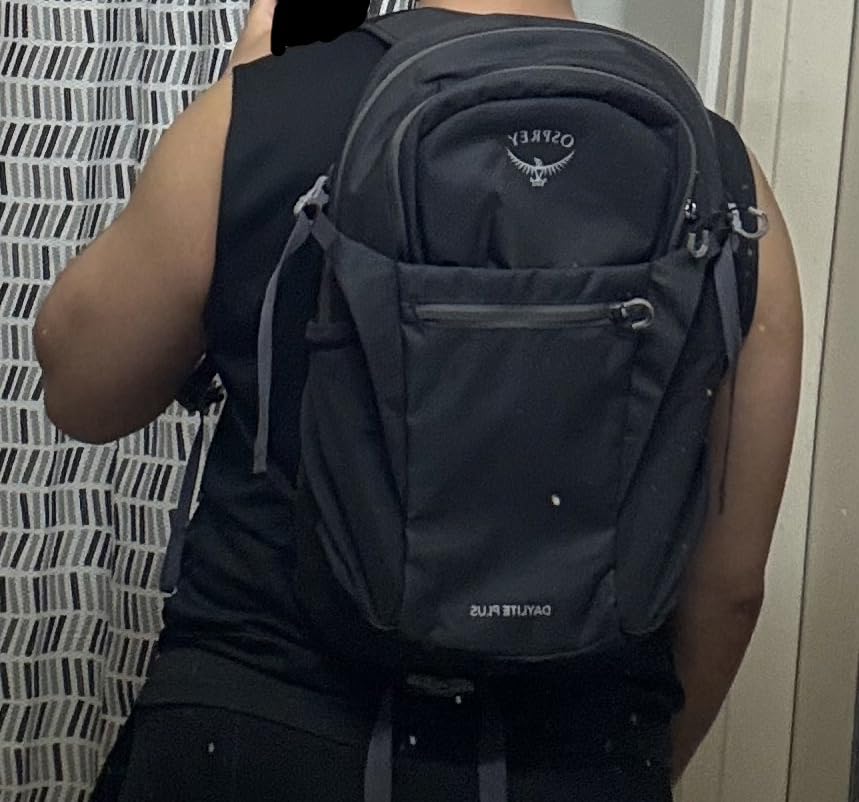 Osprey Daylite Plus Commuter Backpack - Lightweight, Everyday Pack with Laptop Sleeve and Water Bottle Pockets - Ideal for Work, School, and Travel, Seaweed Green Amazon Exclusive customer photo 2