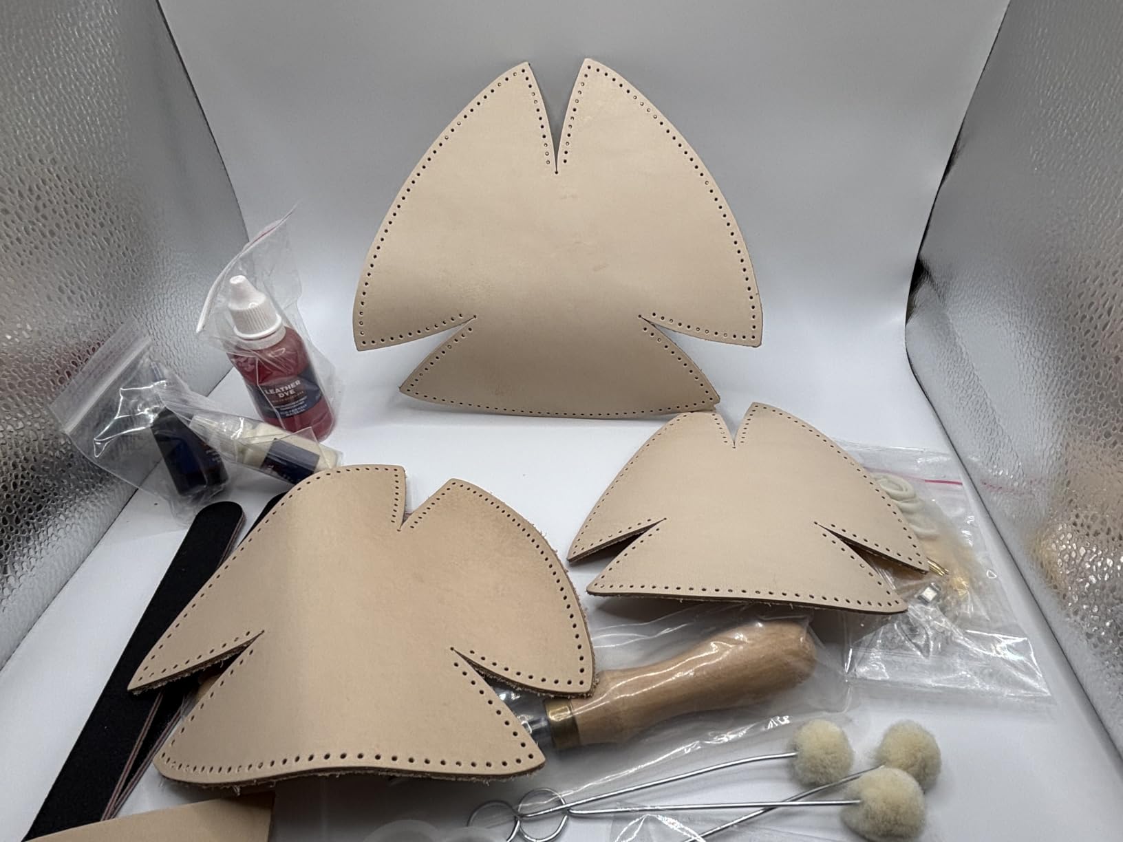 CBHGFEA Leather Crafting Kit, Leather Working Tools Supplies Tooling Kit | Leather Kit for Beginners Stamping Dyeing Carving Sewing with Video Tutorials for Earrings Wallet Keychain Wristband Bookmark customer photo 2