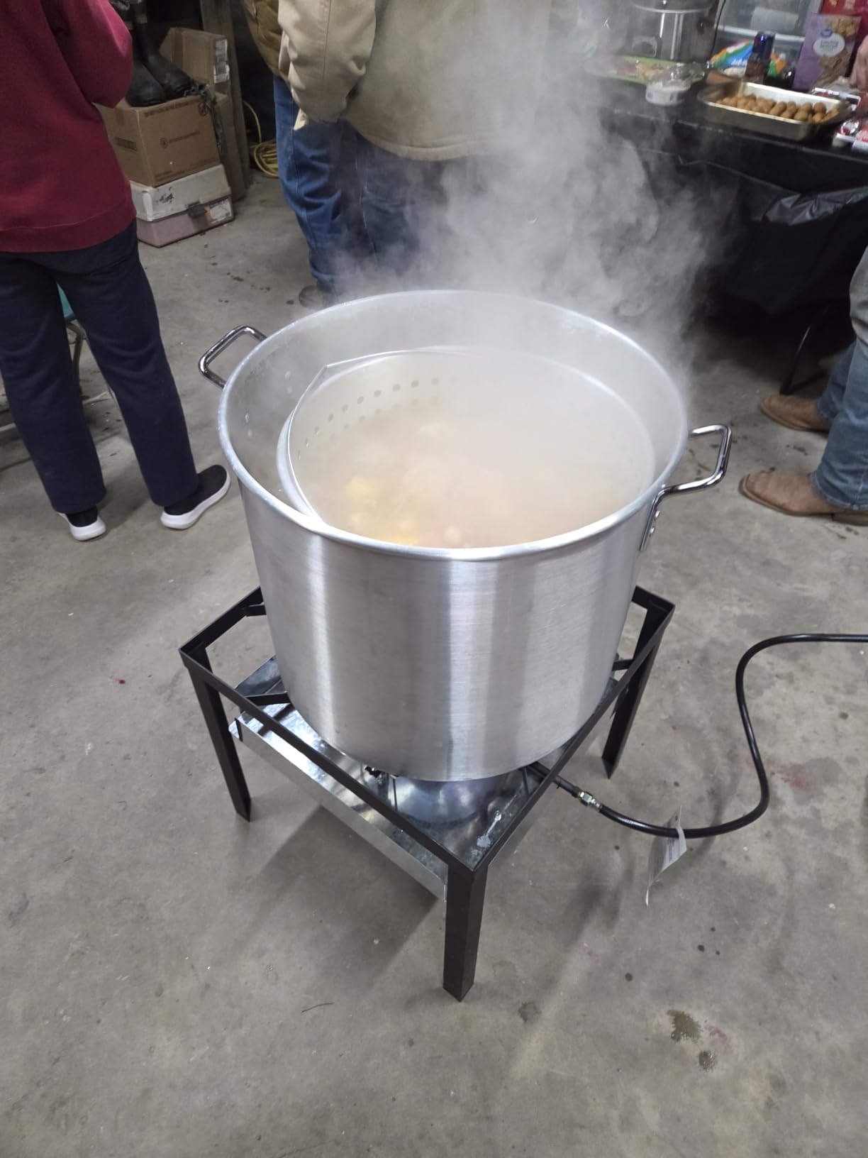 80QT Crawfish Boiler | Seafood Boiling Kit | Dustproof Cover | 16