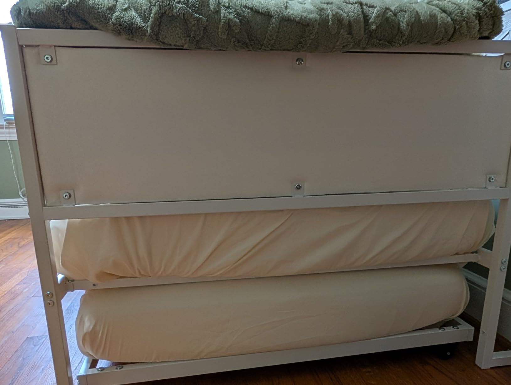 IRONCK Daybed with Trundle, Sturdy Metal Twin Bed Frame with X-Shaped Frame, Upholstered Farmhouse Daybed with Charging Station for Living Room, Bedroom, and Guest Room, White/Walnut customer photo 1