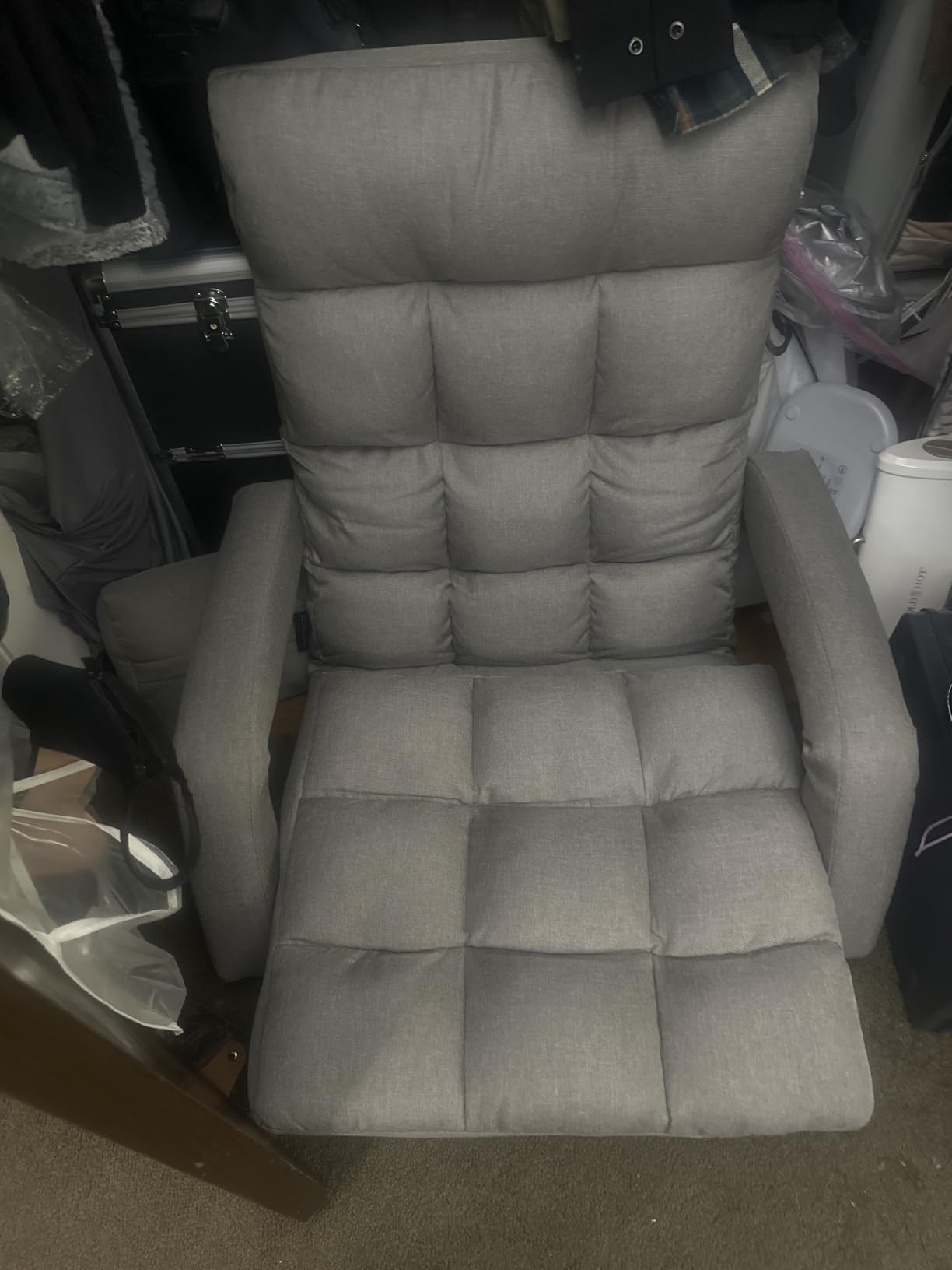 VEVOR Floor Chair, Floor Gaming Chair with 5 Adjustable Position and Back Support, Folding Lounge Chair with Armrest for Adults, Sofa Lounger with Comfy Cushion for Living Room and Bedroom, Gray customer photo 2