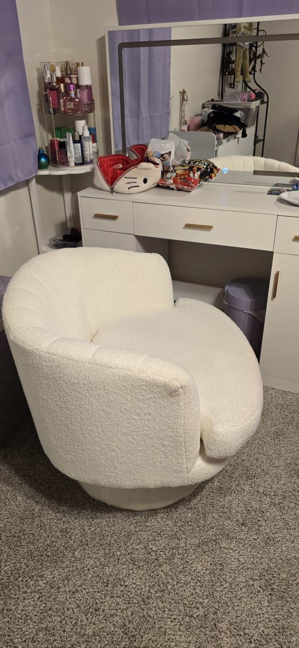 CANMOV Swivel Accent Chair with Armrest, Modern 360 Degree Swivel Barrel Chair with Curve Back and Soft Cushion, Comfy Round Sherpa Teddy Armchair Single Sofa for Living Room, Bedroom, Waiting Room, Beige customer photo 2