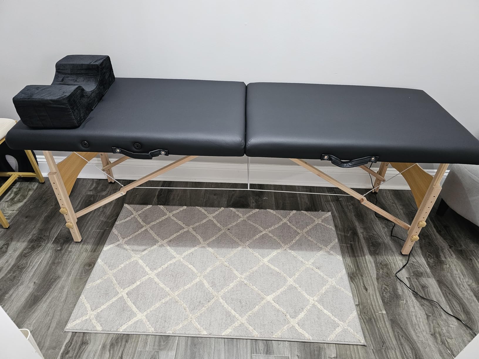 Brelley Massage Table Portable Wooden Lash Bed 2-Fold Tattoo Bed Black | Adjustable Height, Beech Wood, 490Lbs Load Capacity, Portable Esthetician Lash Spa Salon Tattoo Bed customer photo 1