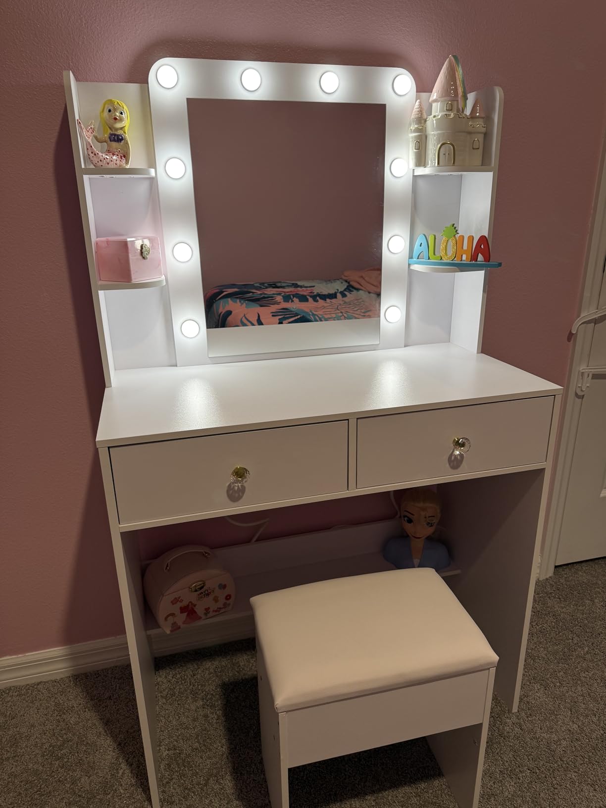 Haewon Makeup Vanity Desk with Lighted Mirror and Chair Set, White, 10 LED Light Bulbs, 3 Lighting Modes, Built-in Power Outlet, Storage Drawers and Shelves, for Bedroom customer photo 1