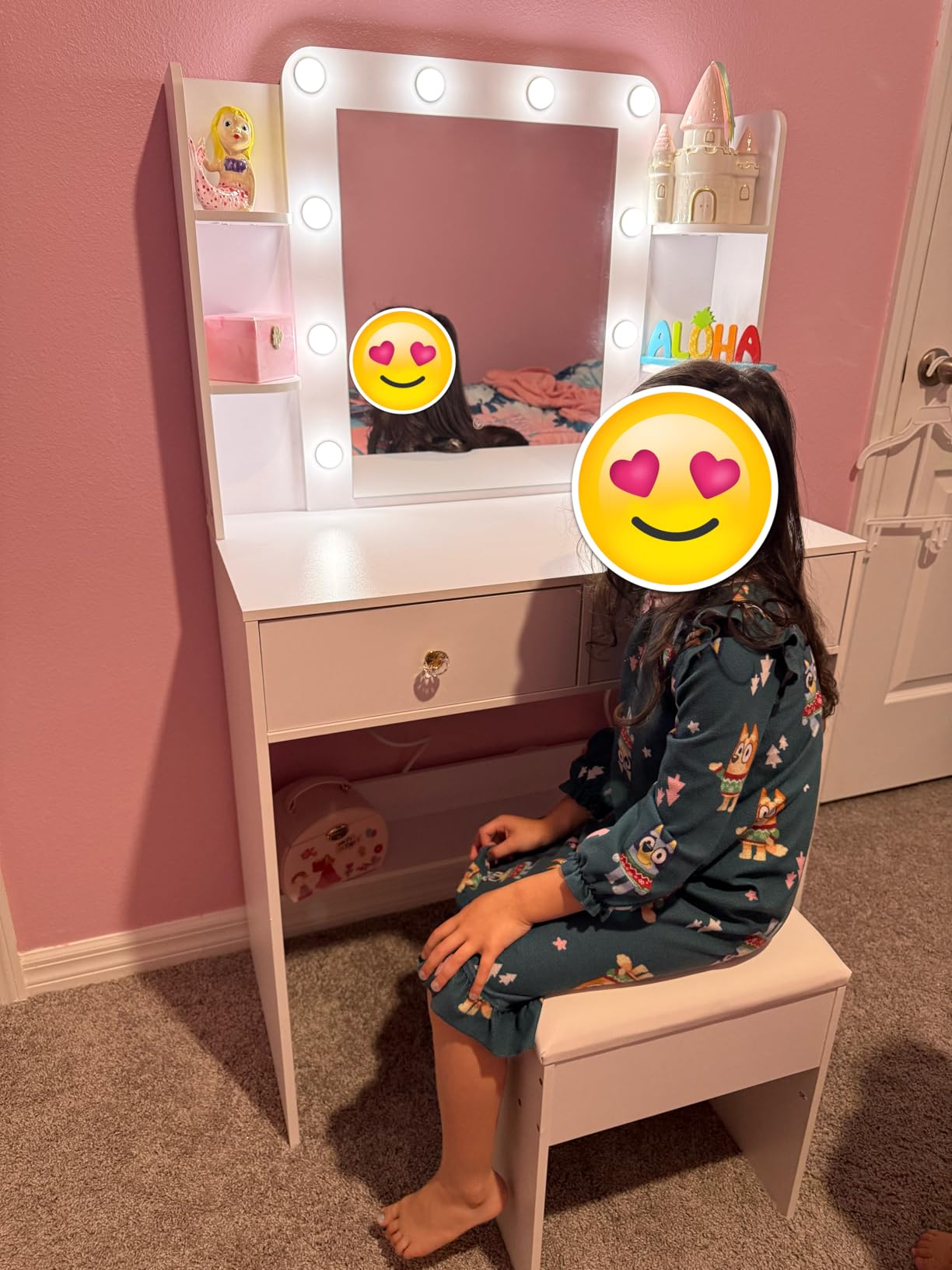 Haewon Makeup Vanity Desk with Lighted Mirror and Chair Set, White, 10 LED Light Bulbs, 3 Lighting Modes, Built-in Power Outlet, Storage Drawers and Shelves, for Bedroom customer photo 2