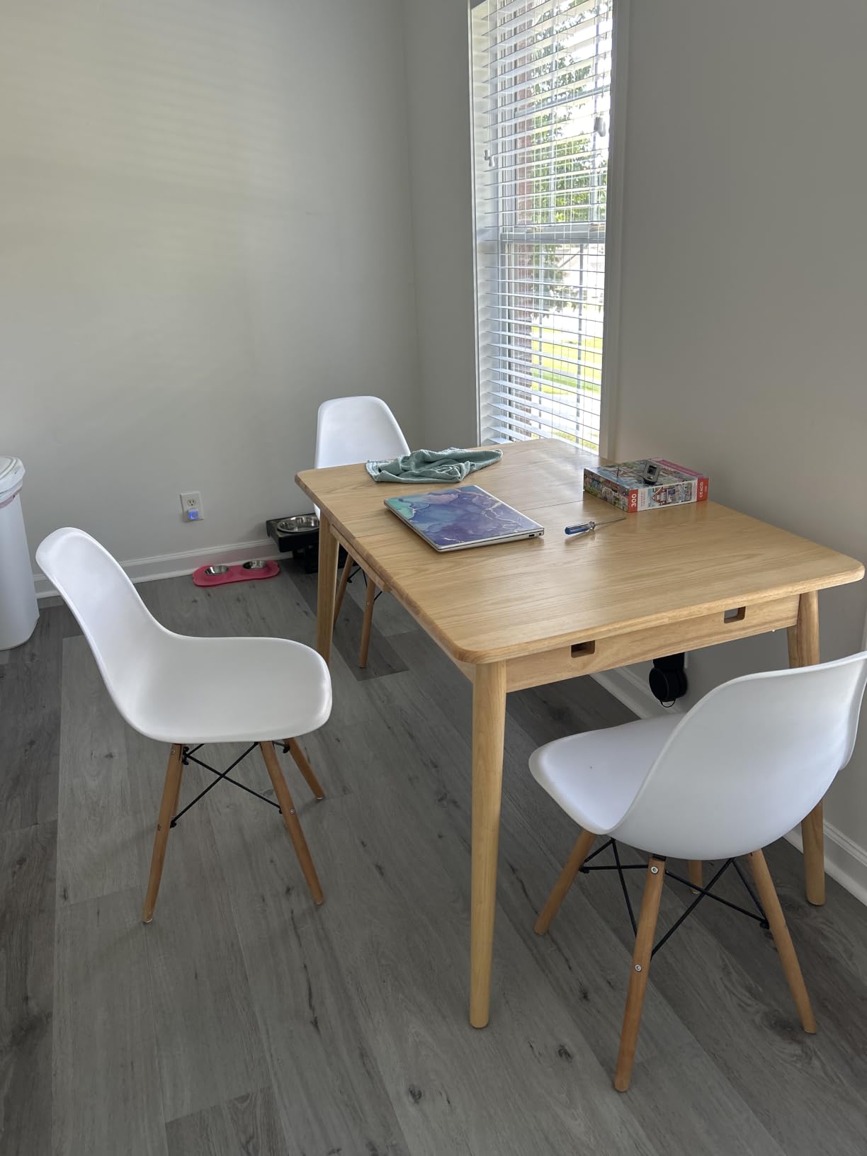 Solid Wood Extendable Dining Table for 4-8 People, Extension from 47.2 to 63 Inches, Mid-Century Modern Style customer photo 2