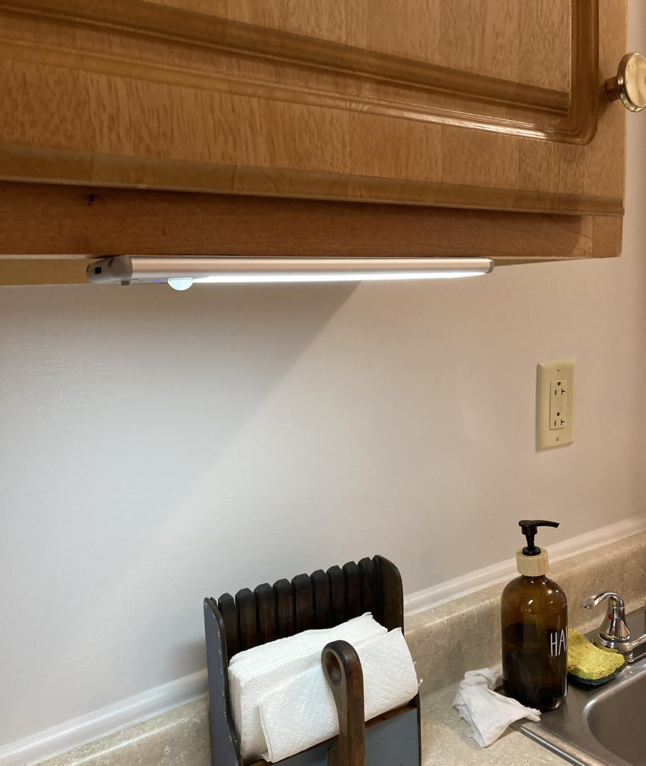Under Cabinet Lighting Wireless, Rechargeable 10inch Motion Sensor Light Indoor, 3 Color Closet Light Battery Operated with LED Power Display, Magnetic Under Counter Lights for Kitchen, Home (3Pack) customer photo 1