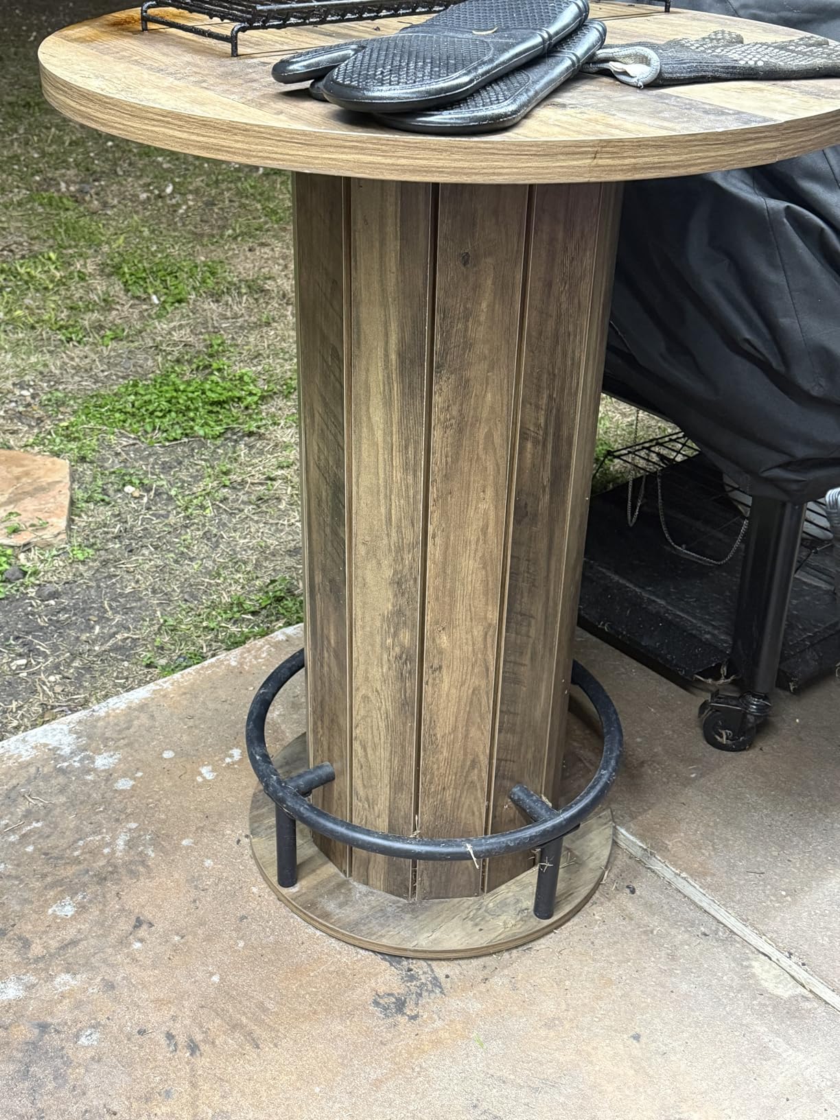 Tribesigns Round Bar Table, 39.4 inch H Wood Bistro Pub Table with Metal Ring Footrest for Dining Coffee Cocktail Living Room, Small Space, Black (Only Table) customer photo 1