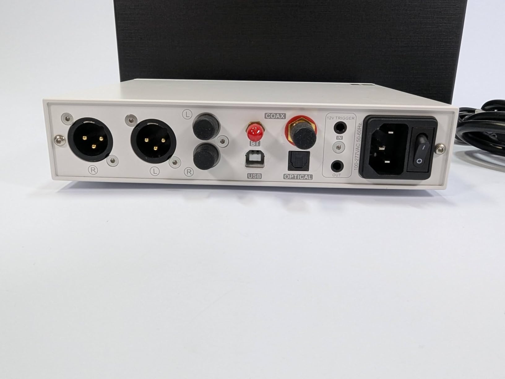 TOPPING DX5 II Hi-Res DAC & Headphone Amp Combo - Dual ES9039Q2M, X-Hybrid Amp, 10-Band PEQ, LDAC Bluetooth 5.1, 4.4mm Balanced & 6.35mm Headphone Output, Preamp Mode, 12V Trigger (White) customer photo 2