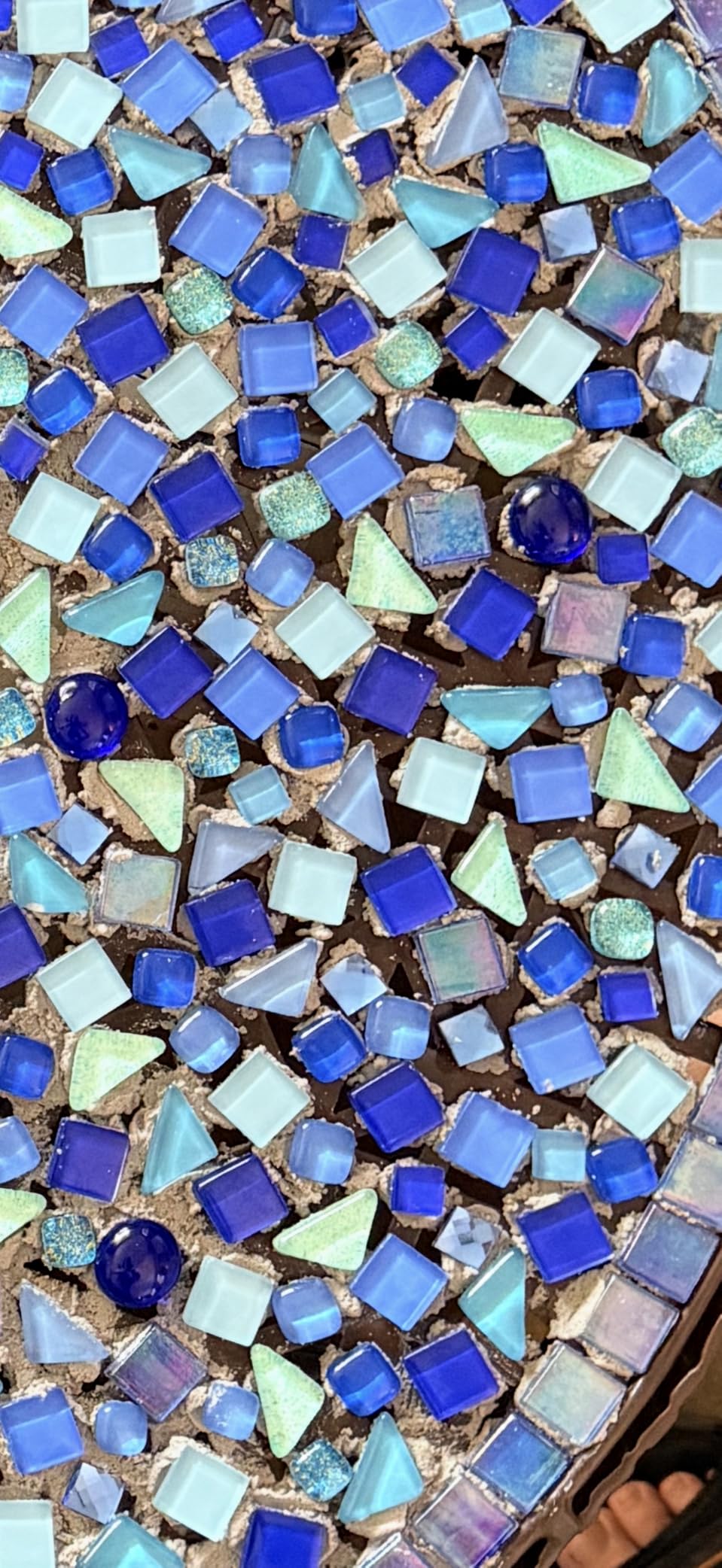 FIVEIZERO 420g Mosaic Tiles, 280Pcs Glass Mosaic Kits for Crafts, Mixed Shapes Mosaic Glass Pieces for Art, Irregular Tiny Mosaic Tile customer photo 2
