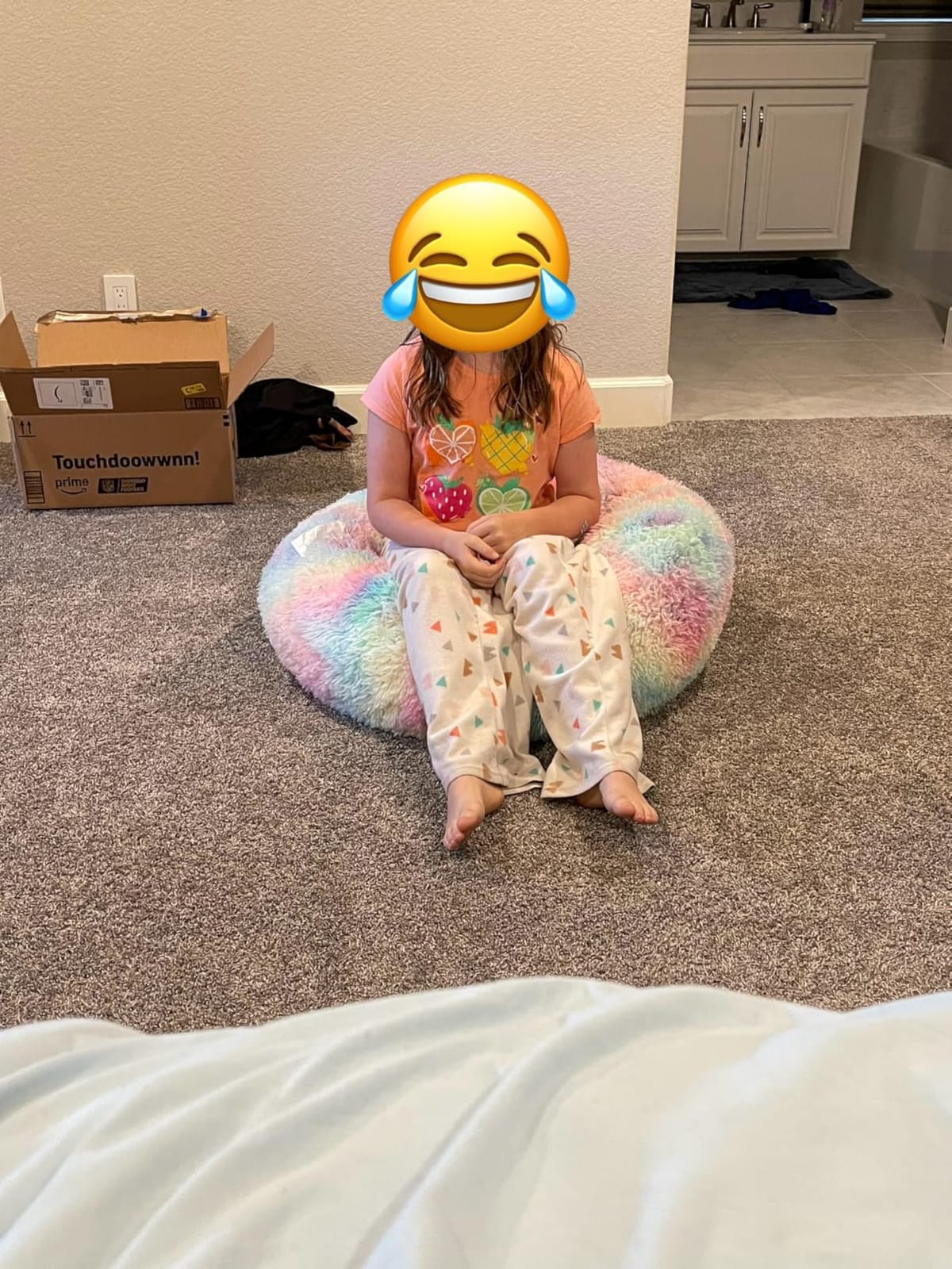 Fluffy Bean Bag Chair for Kids, 2.5FT Round Memory Foam Filled Bean Bag for Teens & Kids, Ultra Soft Faux Fur Fabric Bean Bag Chairs for Playroom, Living Room, Bedroom, Lavender customer photo 2