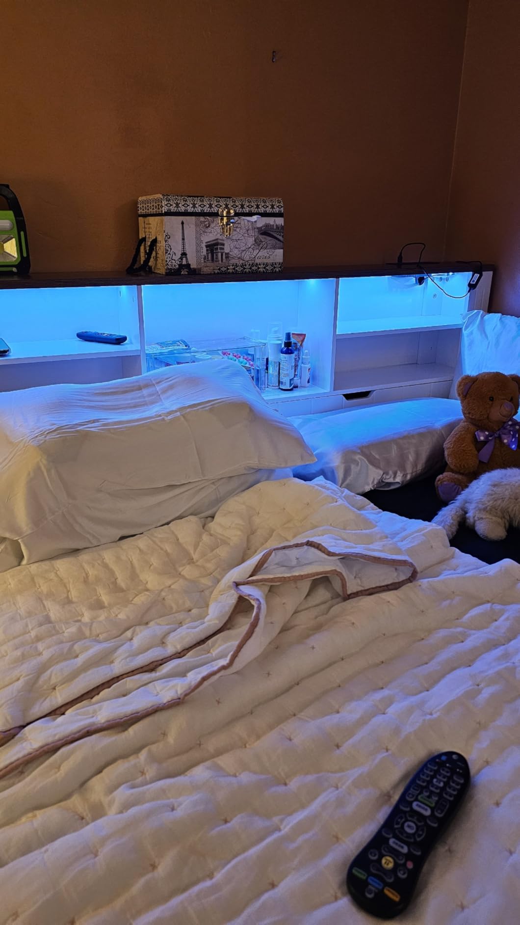 HOOBRO Queen Size Headboard Only with Storage, Bookcase Queen Headboard with Charging Station and LED Lights, Farmhouse Headboard Queen Size with Barn Doors and Hidden Storage, White and Walnut customer photo 1