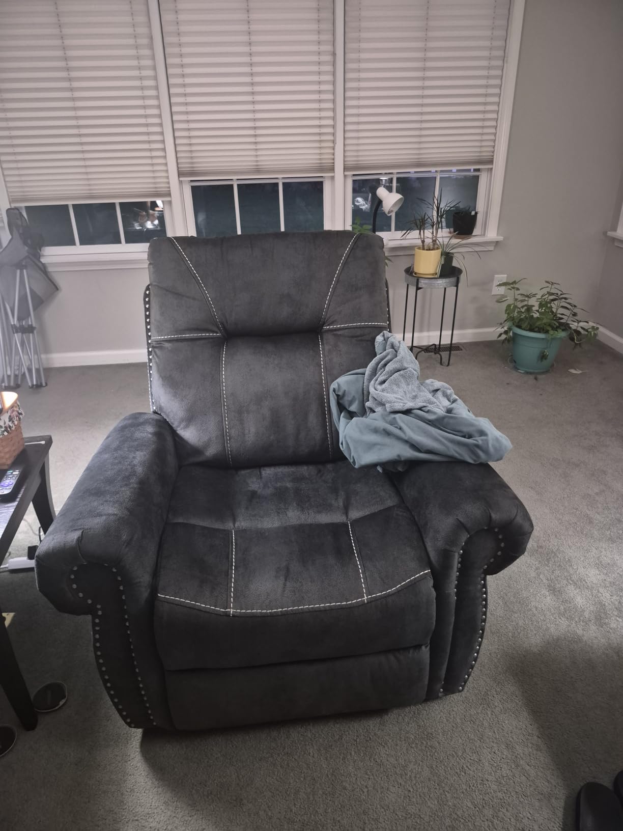 Manual Recliner Loveseat Sofa, 2 Seater Reclining Couch Chair with Center Console, Hidden Storage and Cup Holders, Vintage Rivet Mid-Century Design for Living Room, Meeting Room, Grey customer photo 2