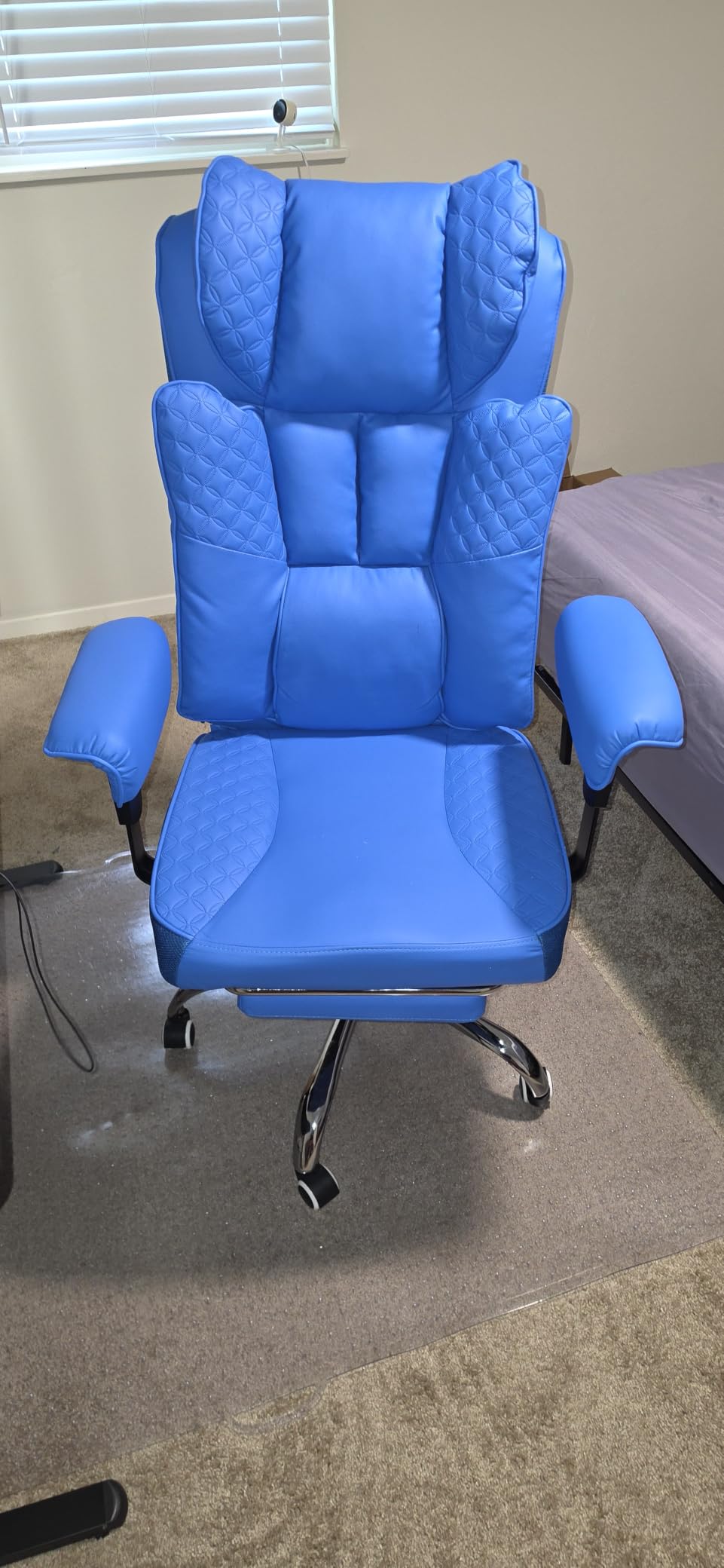 GTPLAYER Big and Tall Office Chair Wide Ergonomic Gaming Chair with Deluxe Embossing Designed Leather with Foot Rest,150°Reclining Adjustable Soft Armrests Pocket Spring Back Support and Pillow customer photo 1