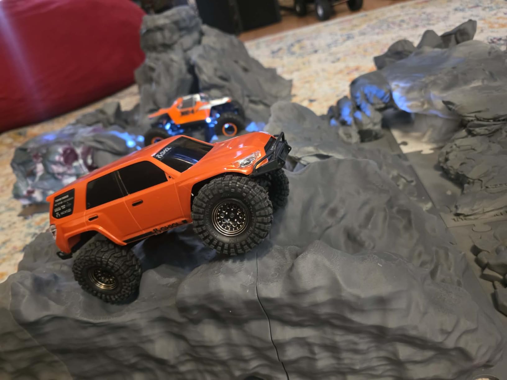 Axial RC Truck 1/24 SCX24 Toyota 4Runner 4X4 RTR Brushed Rock Crawler, RTR (Battery and Charger Included), Orange, AXI-2035T1 customer photo 2
