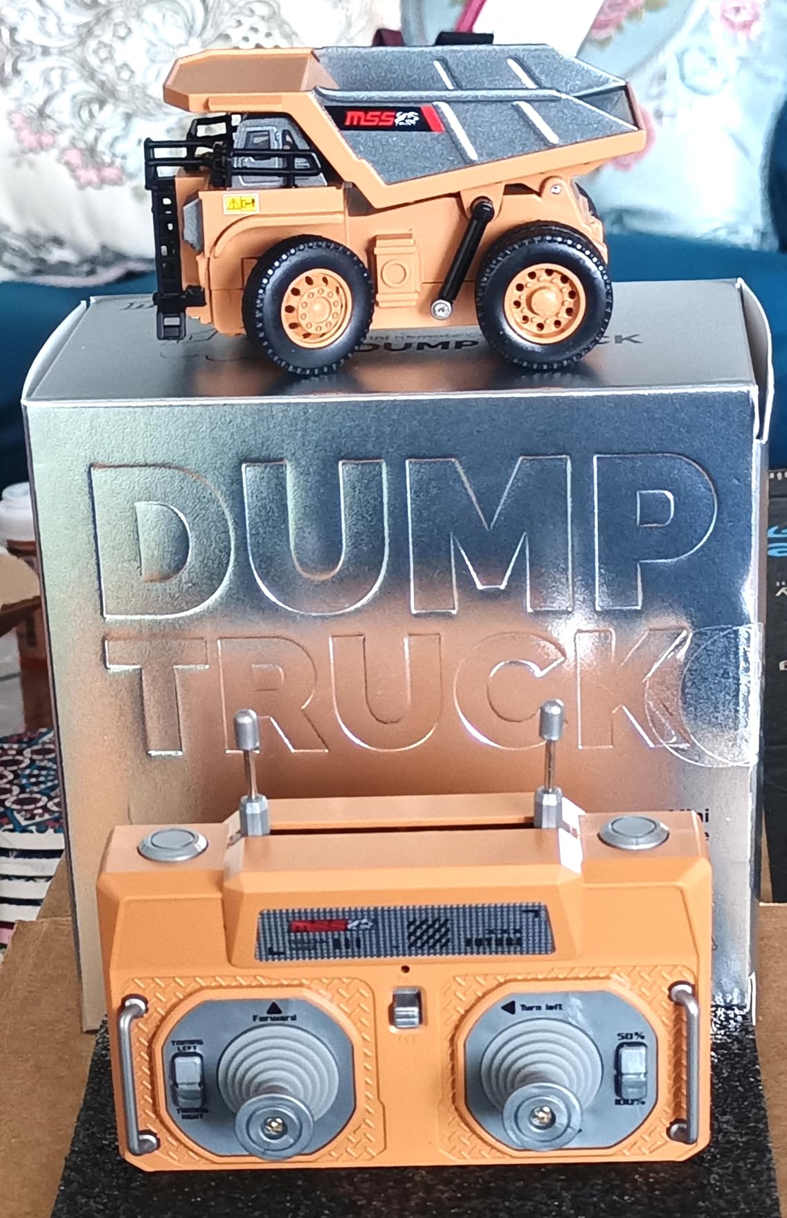 BRRRRT 1/64 RC Dump Truck, Full Proportion Mini Dump Truck Toy, 8-Channel Remote Control Toy with Metal Bed & Light, RC Construction Vehicles, Type-C Built-in Battery for Boys and Girls Age 3+ customer photo 2