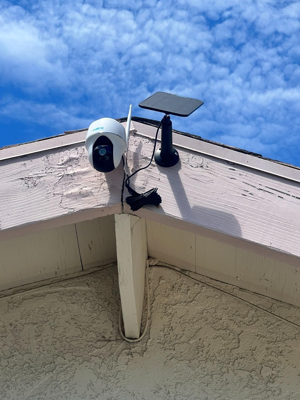 REOLINK 360° PT Solar Security Cameras Wireless Outdoor System 2 Pack | 5MP Auto-Tracking, Smart AI Detection, Up to 1TB Local Storage, 2.4/5GHz Dual-Band WiFi, Home Hub Mini with 2X Argus PT + SP customer photo 2