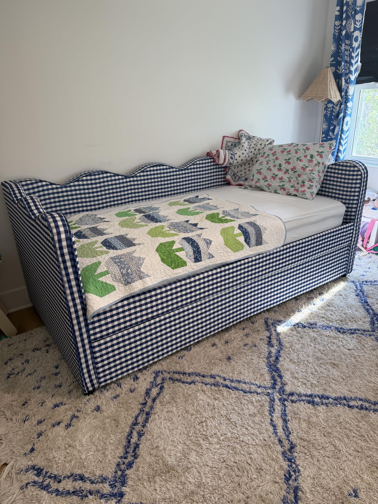 Twin Size Daybed with Pop Up Trundle, Linen Gingham Twin to King Daybed with USB Ports, Upholstered Day Bed Frame, Modern Sofa Bed for Living Room/Bedroom/Guest Room, No Box Spring Needed, Green customer photo 1