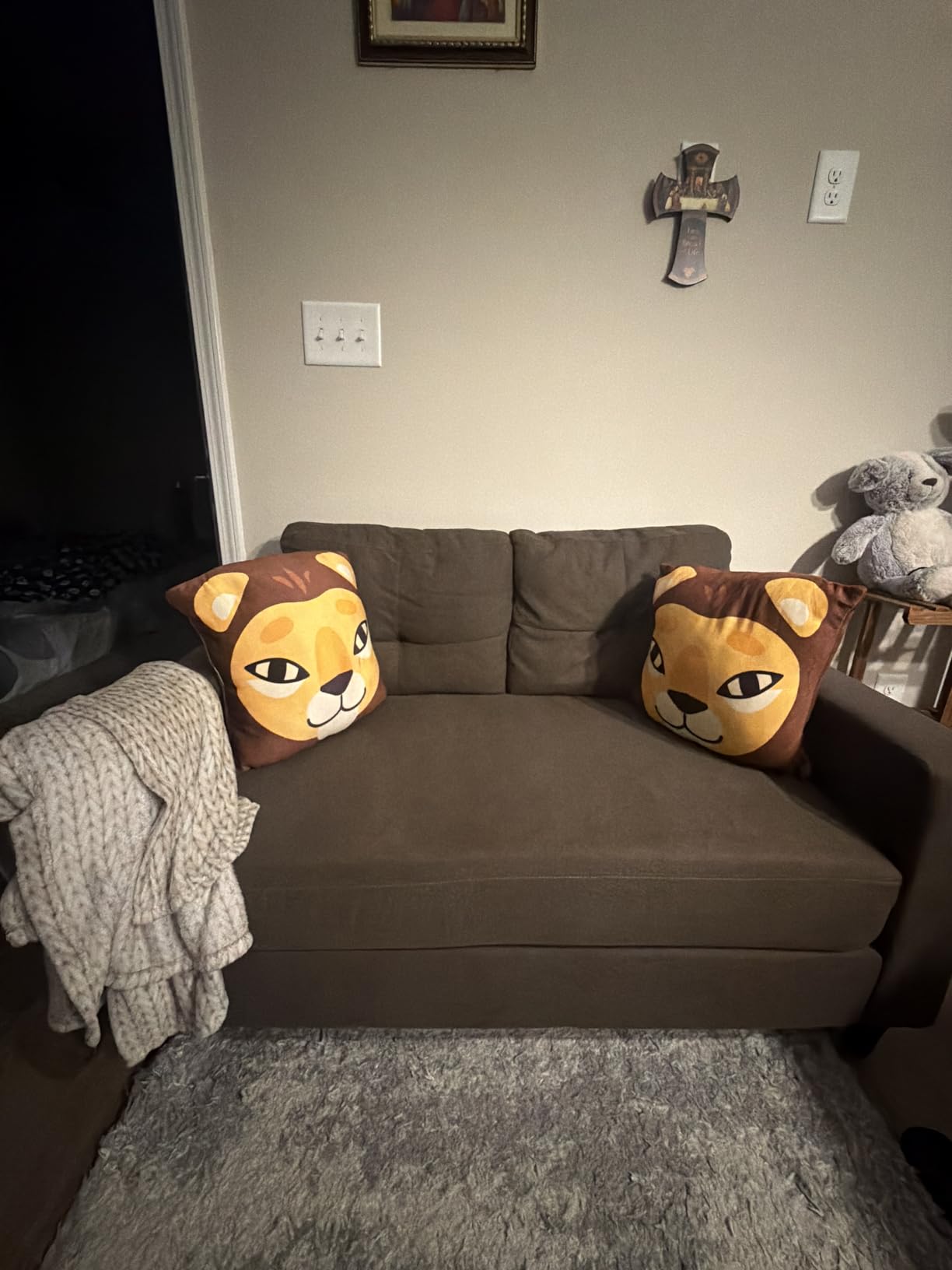 Txtin's Loveseat Sofa 53