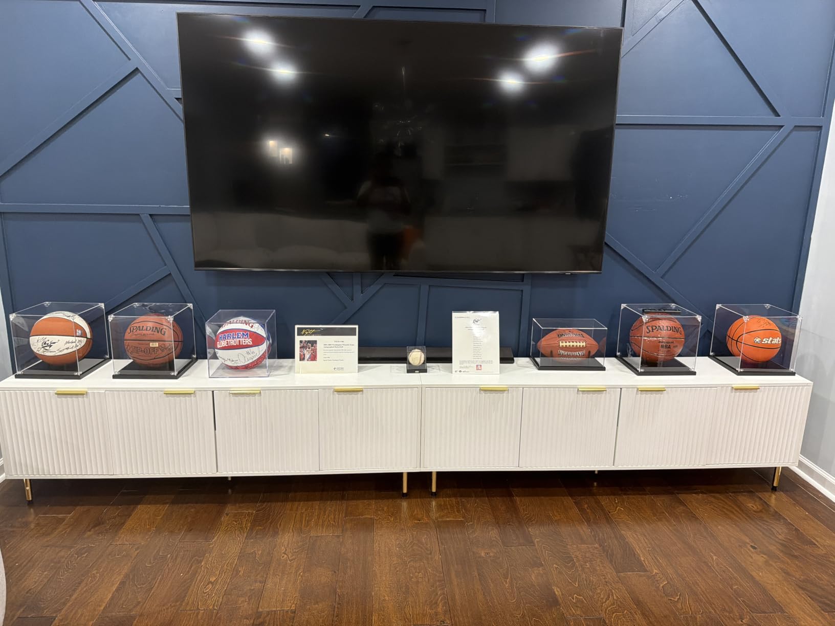 Comic Book Frame, Premium Wood Display Case for 6 11/16