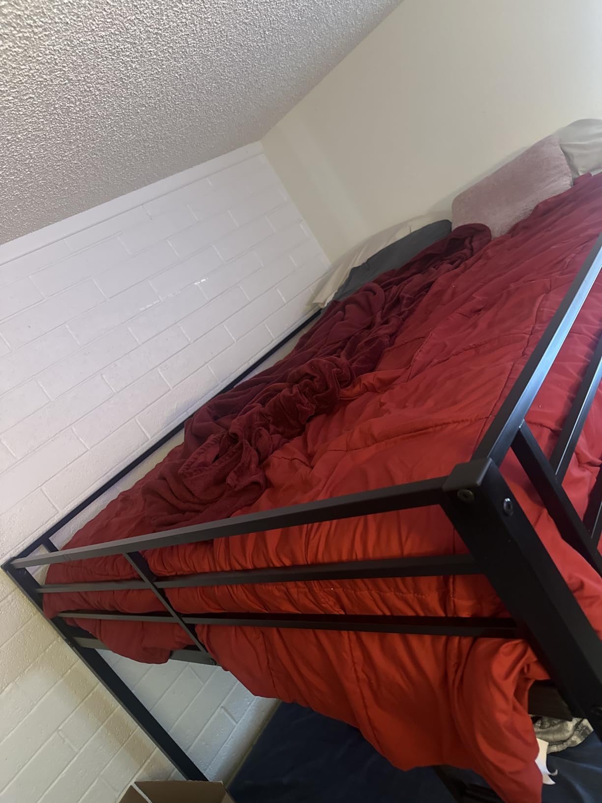Bellemave Full XL Over Queen Bunk Beds for Adults, Heavy Duty Adult Bunk Beds, Metal Queen Size Bunk Bed with 2 Ladders, Noise-Free, Black customer photo 2