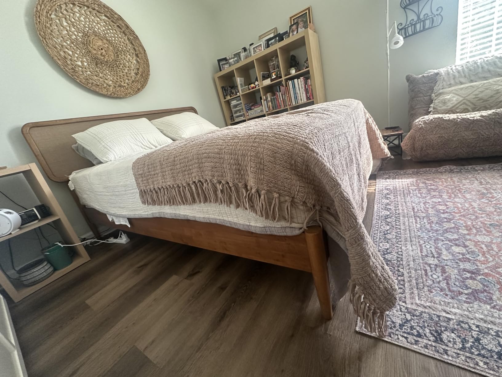 Lupin Wooden Bed Frame with Headboard, Solid Oak and Rubber Wood Foundation with Silent Slats and Wood Central Supports, 1000 Lb Capacity, Queen - Teak Look customer photo 1