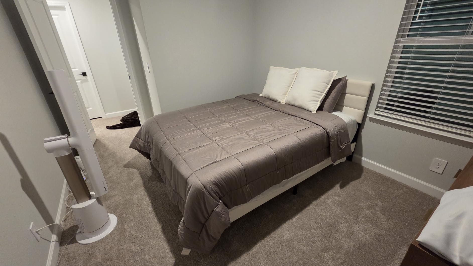 Fluest King Size Bed Frame Platform Bed Frame with Velvet Upholstered Headboard No Box Spring Needed Sturdy Metal Support Noise Free Easy Assembly Beige customer photo 2
