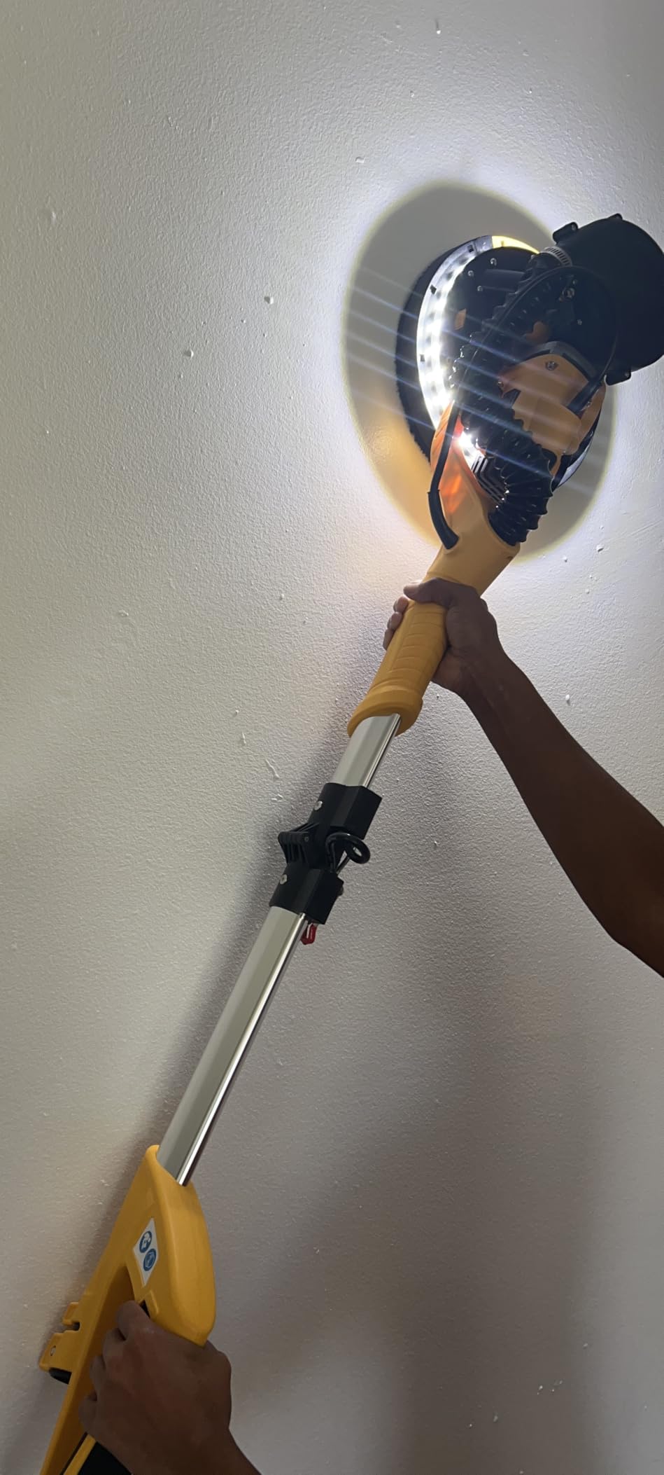 Drywall Sander Tool, KUPERIA 8.5 Amp Popcorn Ceiling Removal Tool, Orange | 7 Variable Speed 800-1800RPM, Electric Drywall Sander with Extendable Handle, LED Light, 6 Basic Sand Paper& 6 Grid Sandpaper customer photo 2