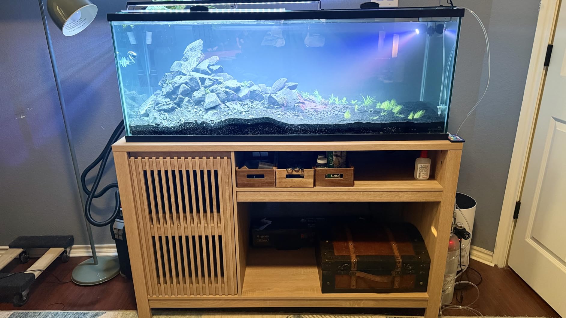 INNOD 55-75 Gallon Fish Tank Stand with Power Outlet, Aquarium Stand with Cabinet, Heavy Duty Reptile Tank Stand Table for Fish Accessories Storage for Reptile Tank, Turtle, Reptile Terrarium customer photo 2