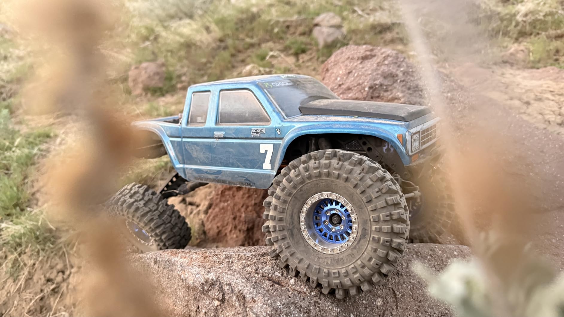 Axial RC Truck 1/10 SCX10 III Coyote 4X4 RTR (Battery and Charger Not Included) Brushed Rock Crawler, Silver, AXI-2036T1 customer photo 1