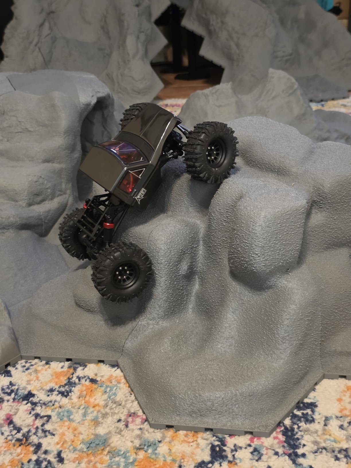 Ascent-18 APEX, 1/18 Scale Brushless Electric Rock Crawler, Carbon Fiber, 4WD RC Car for Adults with 2.4GHz Radio System (Red) customer photo 2