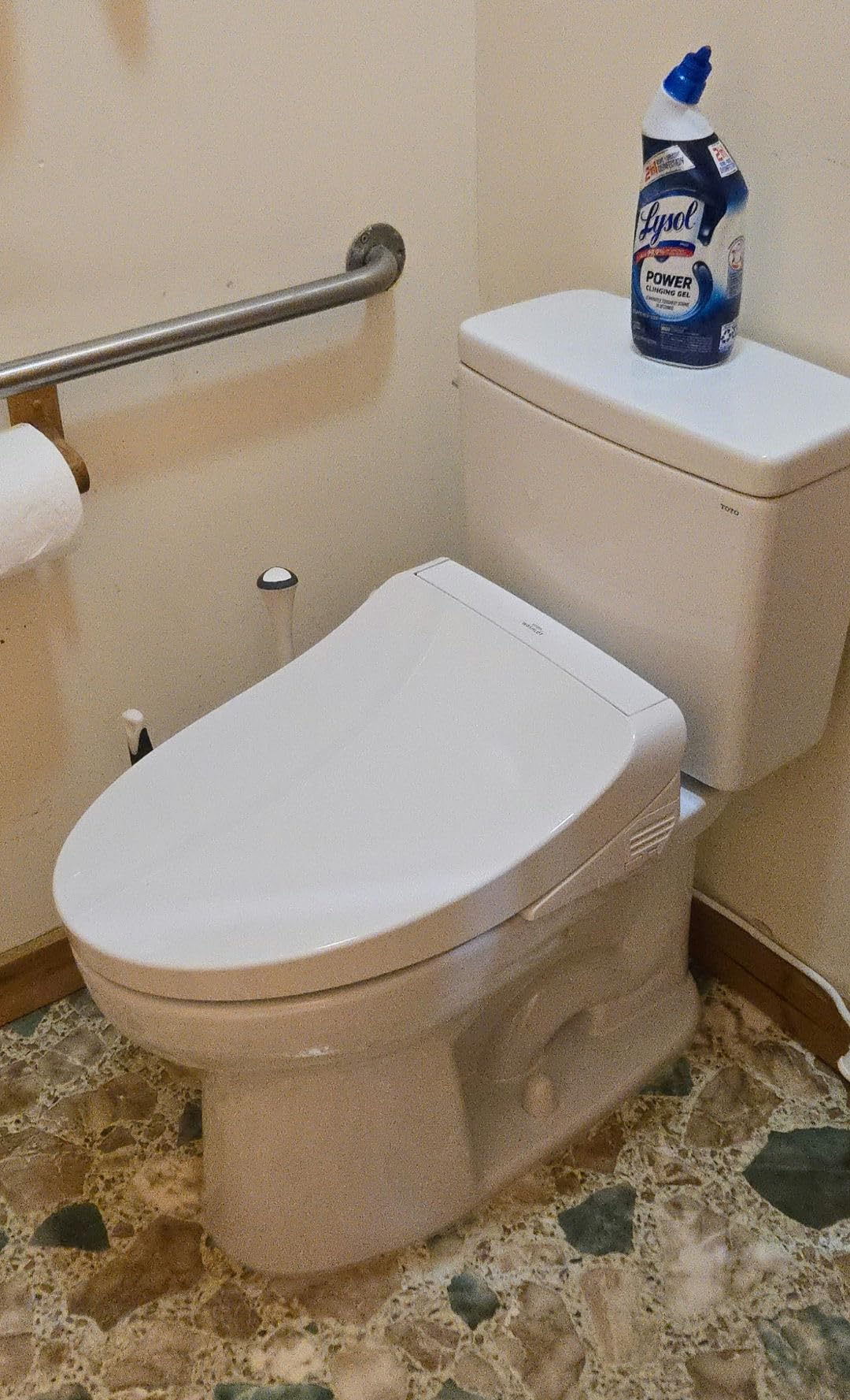 TOTO WASHLET KS5 Electronic Bidet Toilet Seat with Instantaneous Water Heating, Self-Cleaning Wand and Heated Seat, Elongated, Cotton White - SW3216#01 customer photo 1