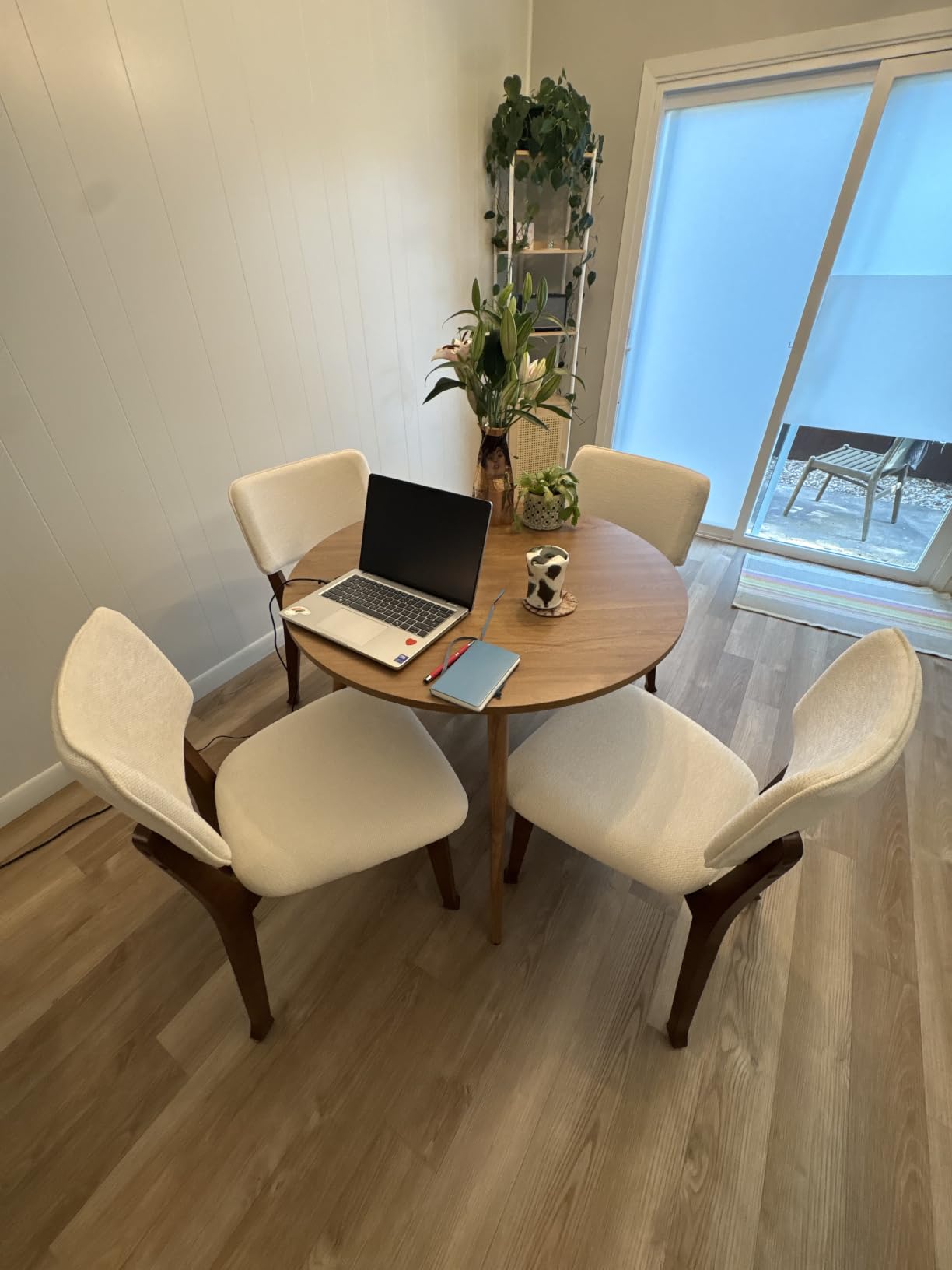 Best Choice Products Round 35.5in Dining Table for 4 w/Sturdy Wood Finish Steel Legs, Mid Century Modern, Space-Saving, Small Space Circle Dinette for Home, Kitchen, Apartment - Natural customer photo 1