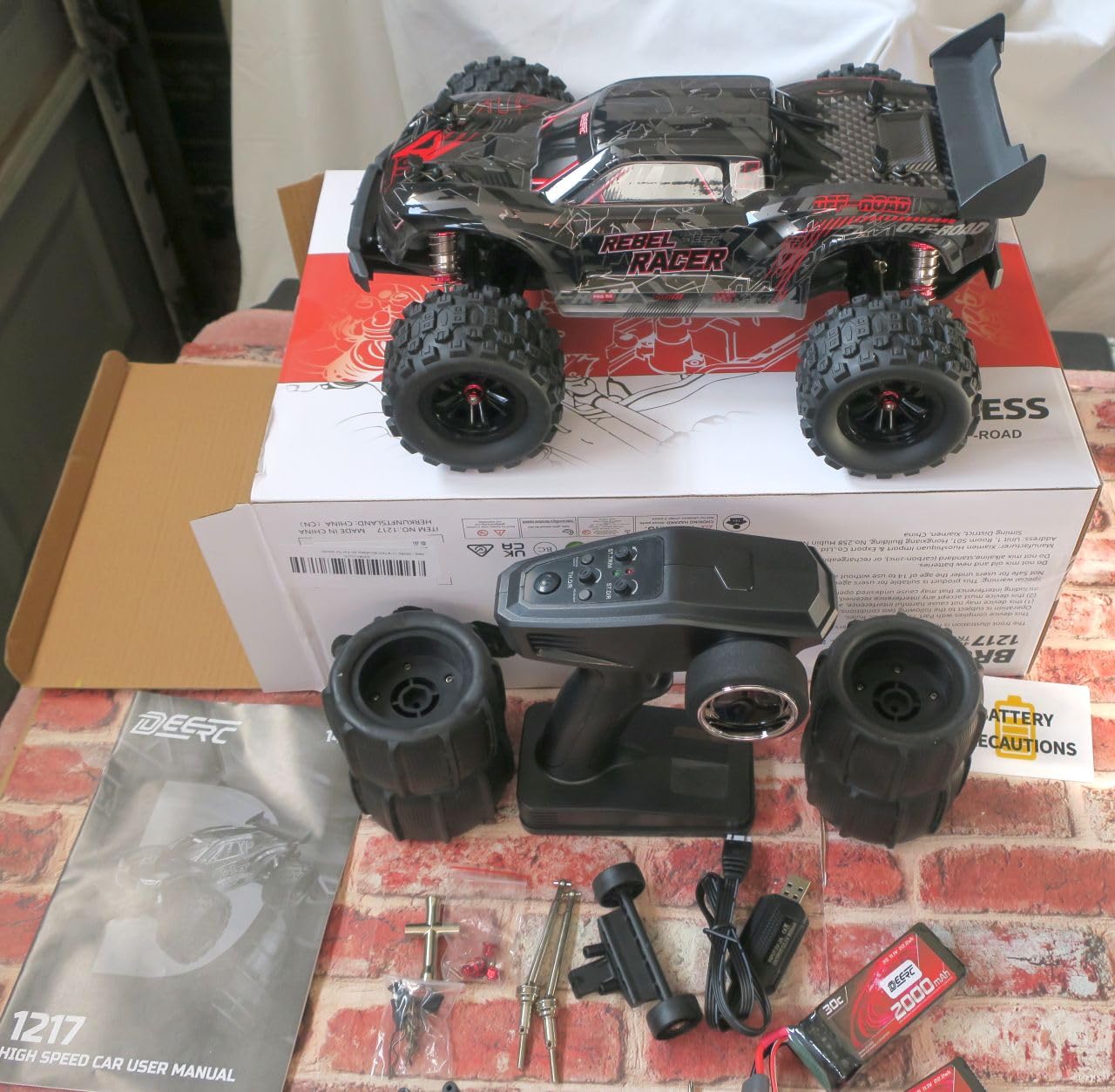 DEERC Fast Brushless RC Car for Adults, 1/14 4WD Off-Road Remote Control Car Truck, 46+ MPH Waterproof All Terrain RC Truggy with 2X 3S LiPo Batteries customer photo 1