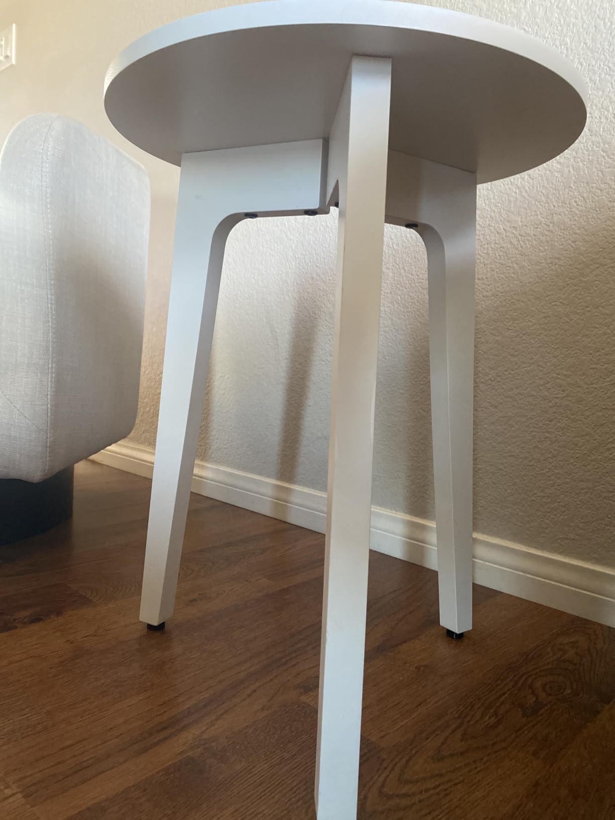 VASAGLE Side Table, 1-Tier Small Round End Table, Nightstand | 15.7 x 15.7 x 20 Inches, Tapered Legs, Curved Transitions, for Small Spaces, Honey Brown, MAEZO Collection ULET237KB01S customer photo 2