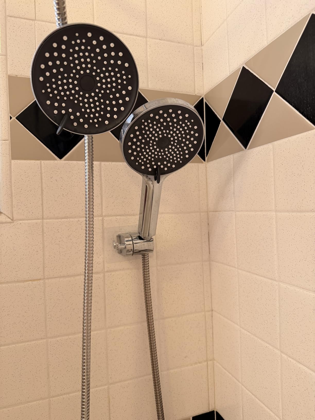 Tandem Shower Head for Couples, Dual Shower System with Sliding & 180°Rotation, Tool-free installation of a three-head black shower with 3 spray modes customer photo 1