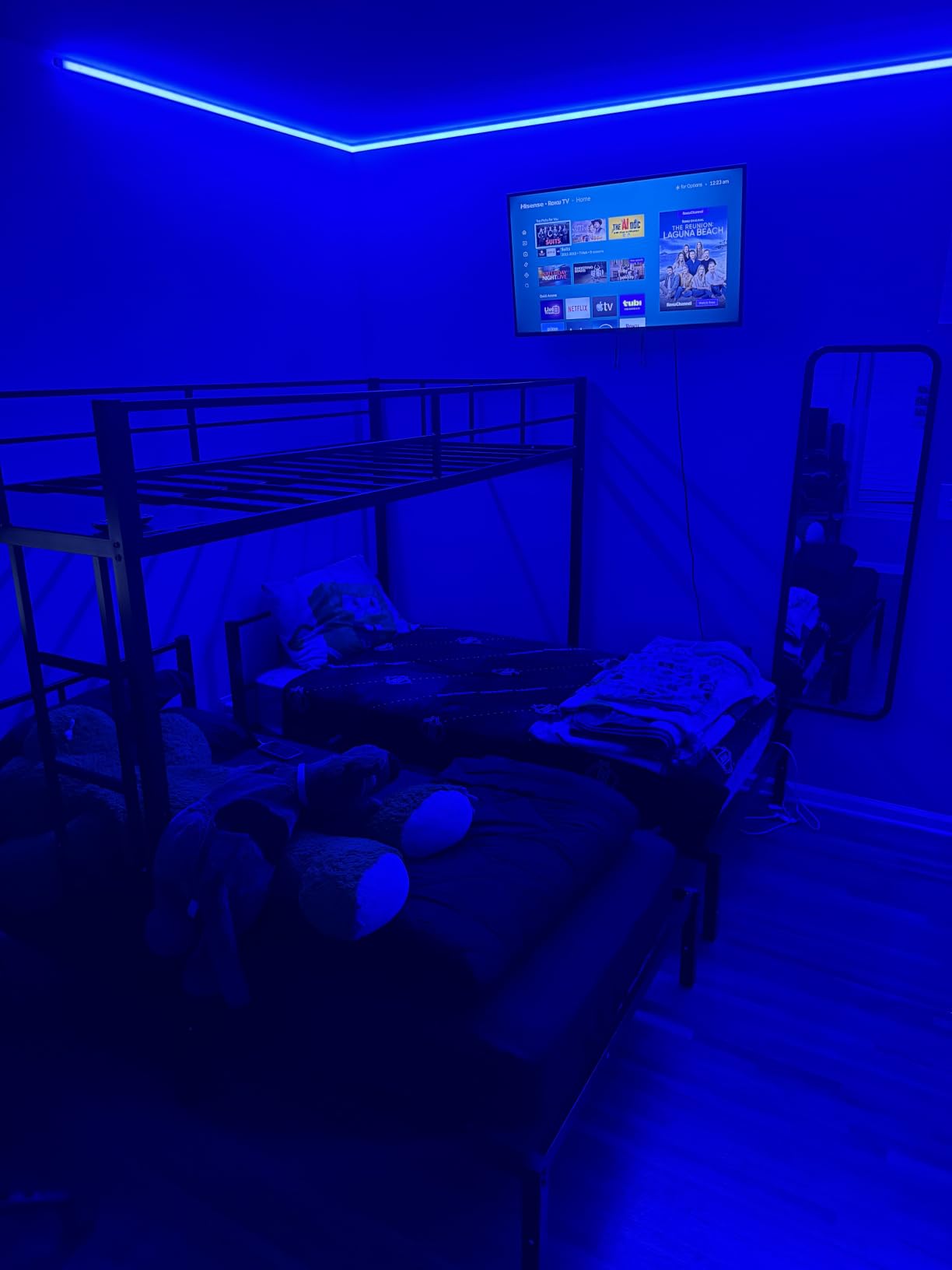 Mixcous Triple Bunk Bed Twin XL Over Twin & Twin with Adjustable Ladder | Converts to 3 Beds, Heavy Duty Bed Frame, Noise-free, Ideal for Space-Saving Needs, Black customer photo 1