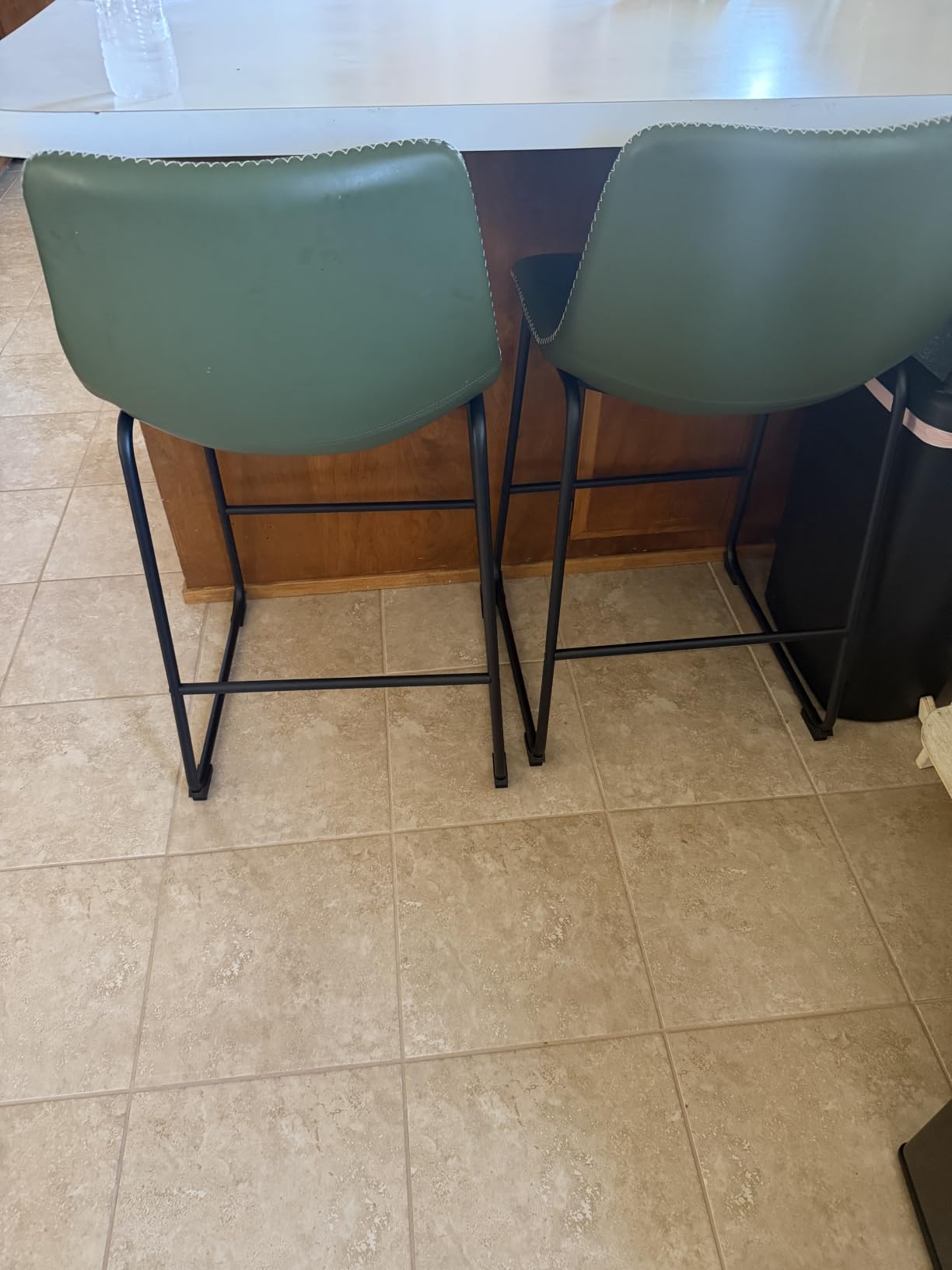 DUMOS Counter Height Bar Stools Set of 4, Faux Leather Metal Bar Chairs with Back, Leg, Armless, Upholstered, Kitchen Island, Modern Design, 26 Inch, Brown customer photo 1