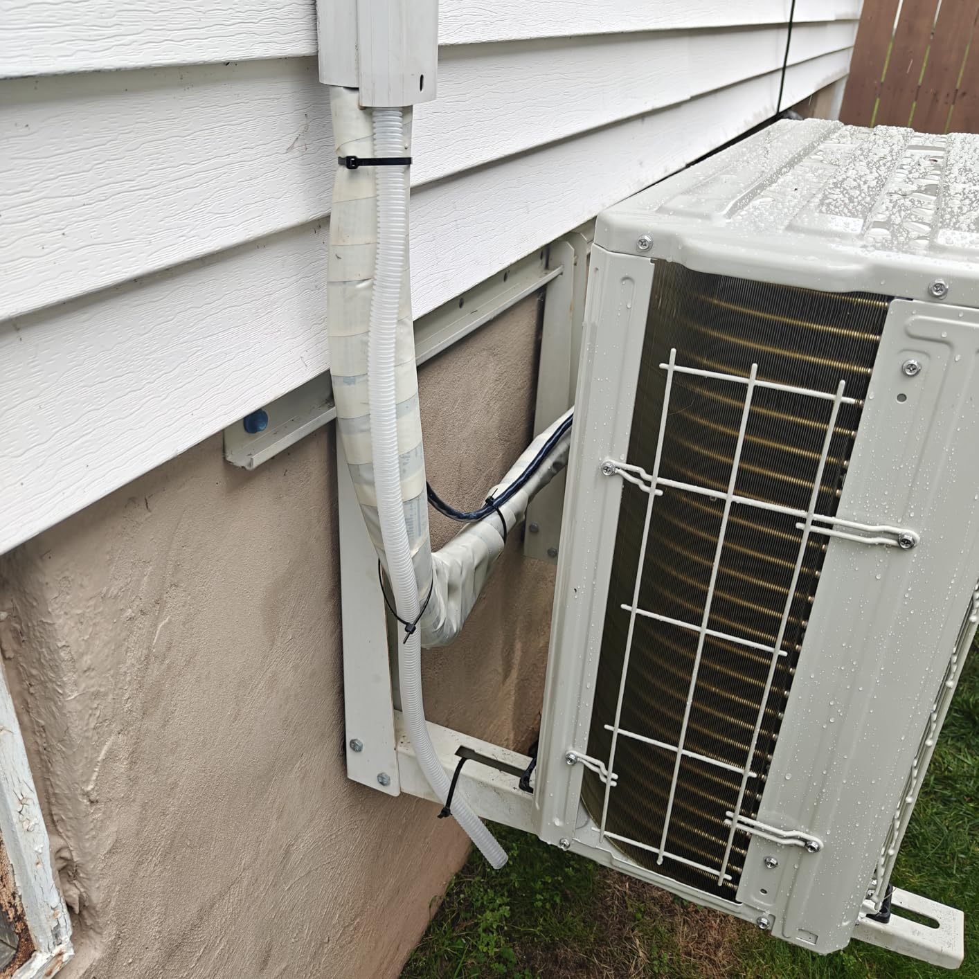 COSTWAY 12000 BTU Mini Split Air Conditioner & Heater customer photo 1