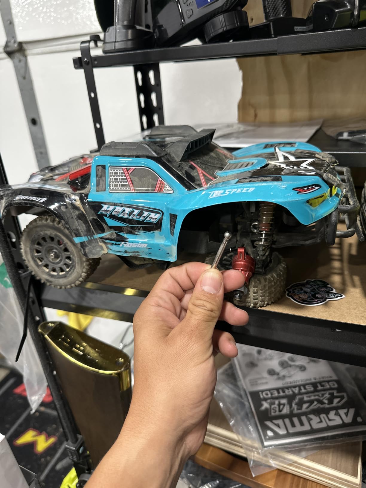 Hosim 1/14 Brushless RC Car for Adults & Boys 60KM/H, 4WD Hobby RC Trucks | All-metal Drivetrain & Aluminum Chassis, Oil-filled Shocks, 2847 3100KV Brushless Motor, 2*1500mAh Battery for 40Min Runtime customer photo 2