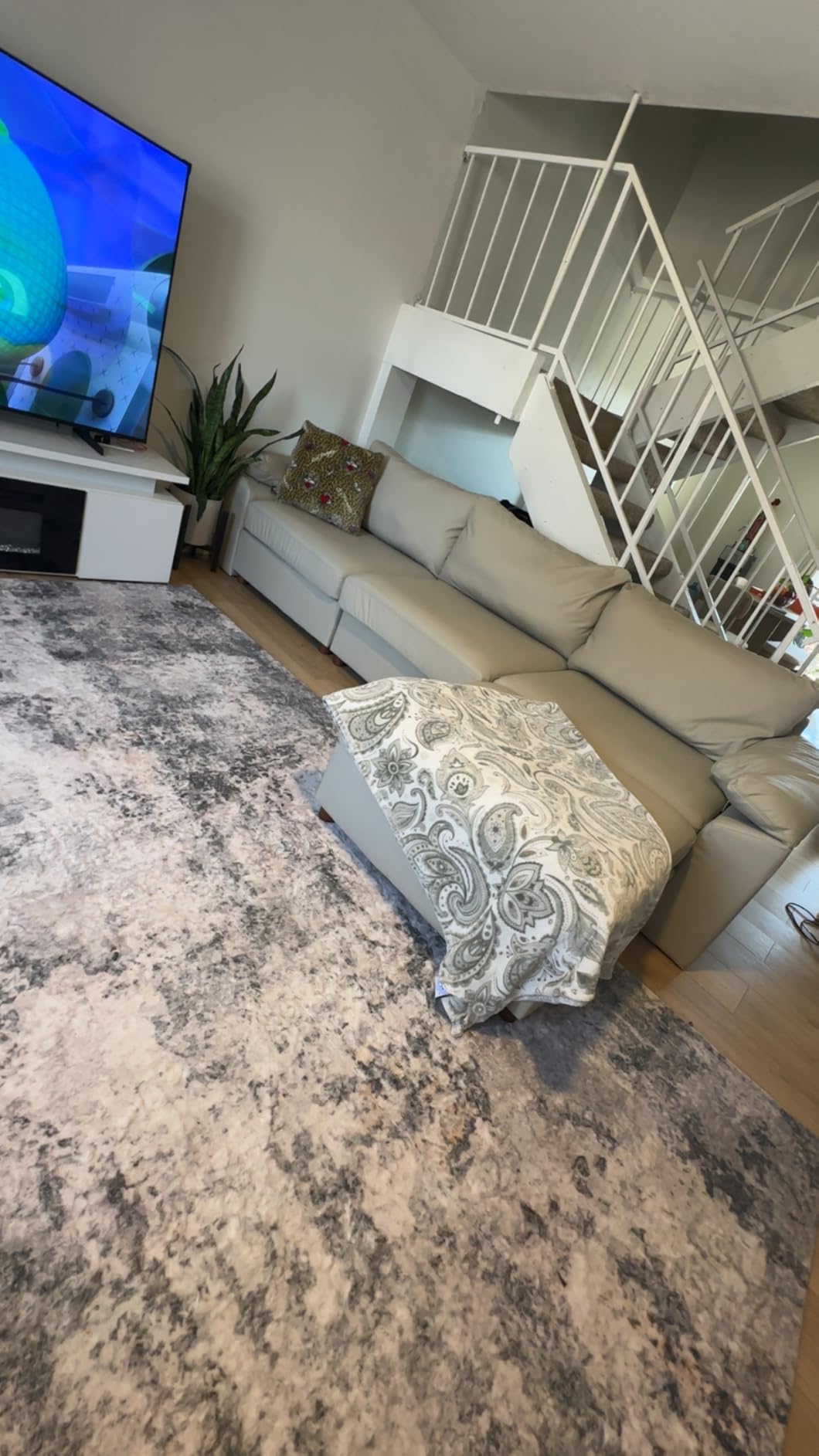 EASE MOOSE Oversized Modular Sectional Sofa, Leather Sectional Couch with Wide Deep Seat, Scratch Resistant Faux Leather Material, L Shaped Sofa for Big Spaces, Beige customer photo 1