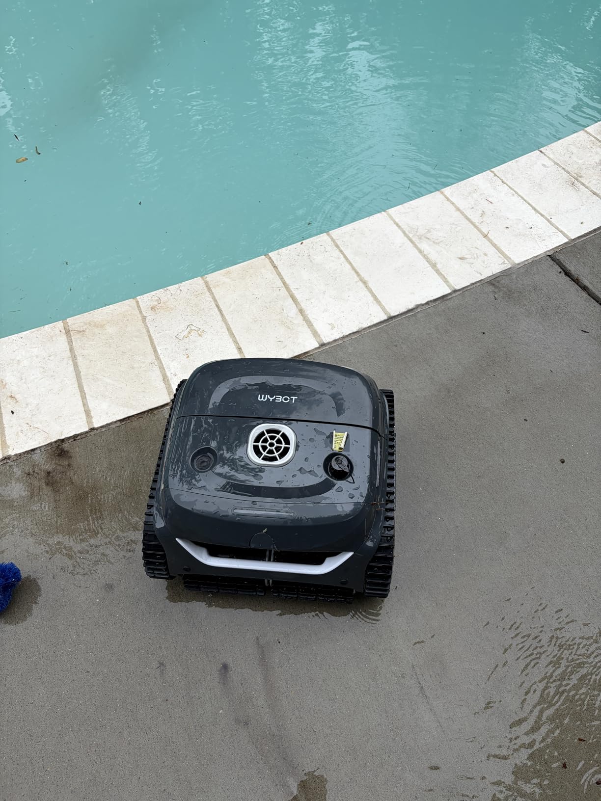 Wybot C2 Cordless Pool Vacuum for Inground Pools, Pool Cleaner Robot | 10+180um Dual Filter, Once Cleaning 2152 Sq.ft, App Control, Cleans Pool Walls, Auto Parking on Low Battery, BlackGreenB customer photo 2