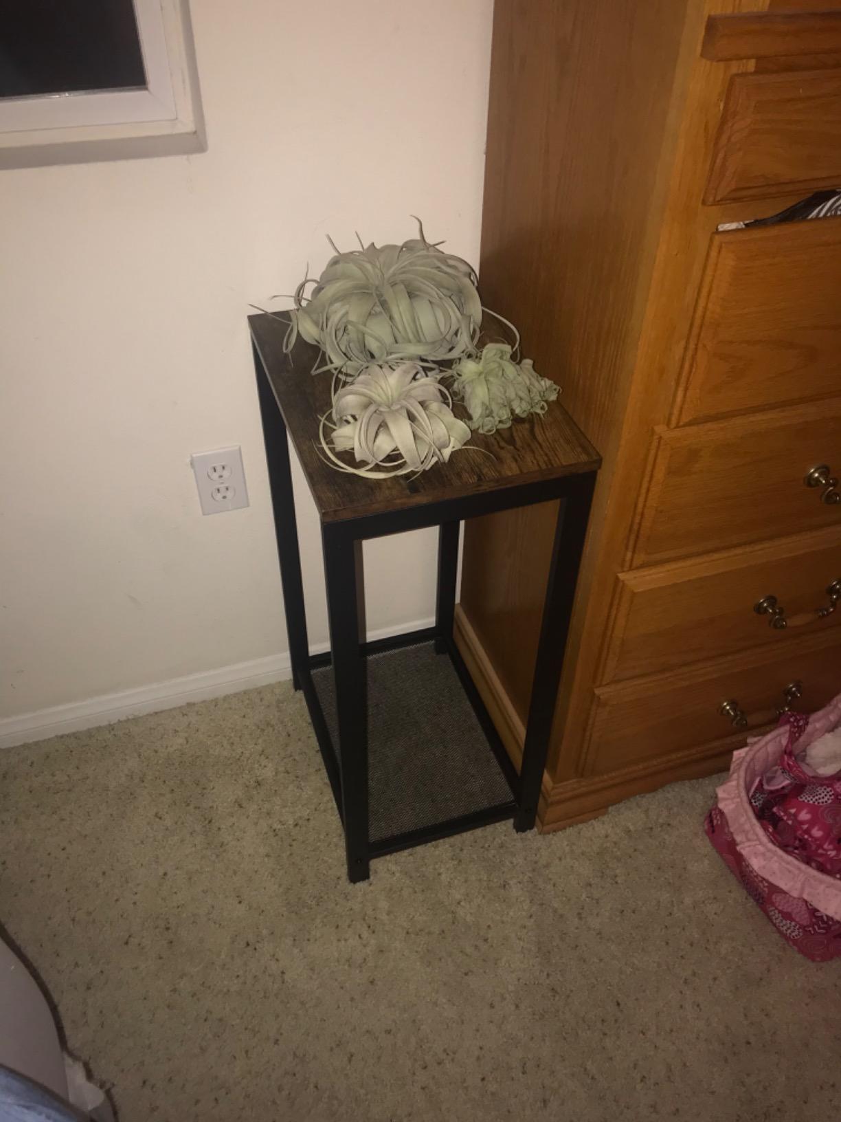 VASAGLE End Table with Charging Station, Narrow Side Table, Nightstand | Tapered Legs, Curved Transitions, for Small Spaces, Bedroom, Charcoal Gray, MAEZO Collection ULET329B101S customer photo 2