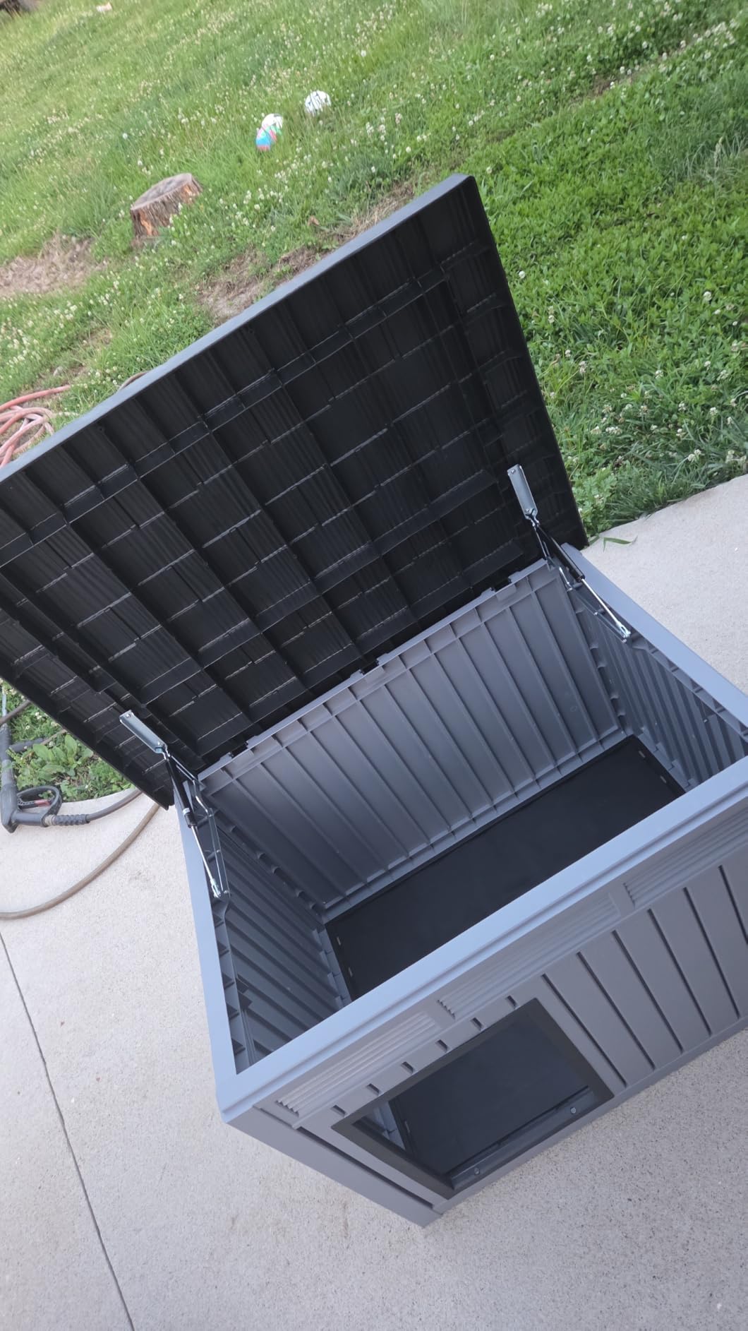 Duck Coop with Hydraulic Air Rod, Resin Duck House, Black | Chicken Coop with Elevated Floor and Air Vents, Weatherproof Openable Roof, For Chicken, Ducks, Rabbits customer photo 2